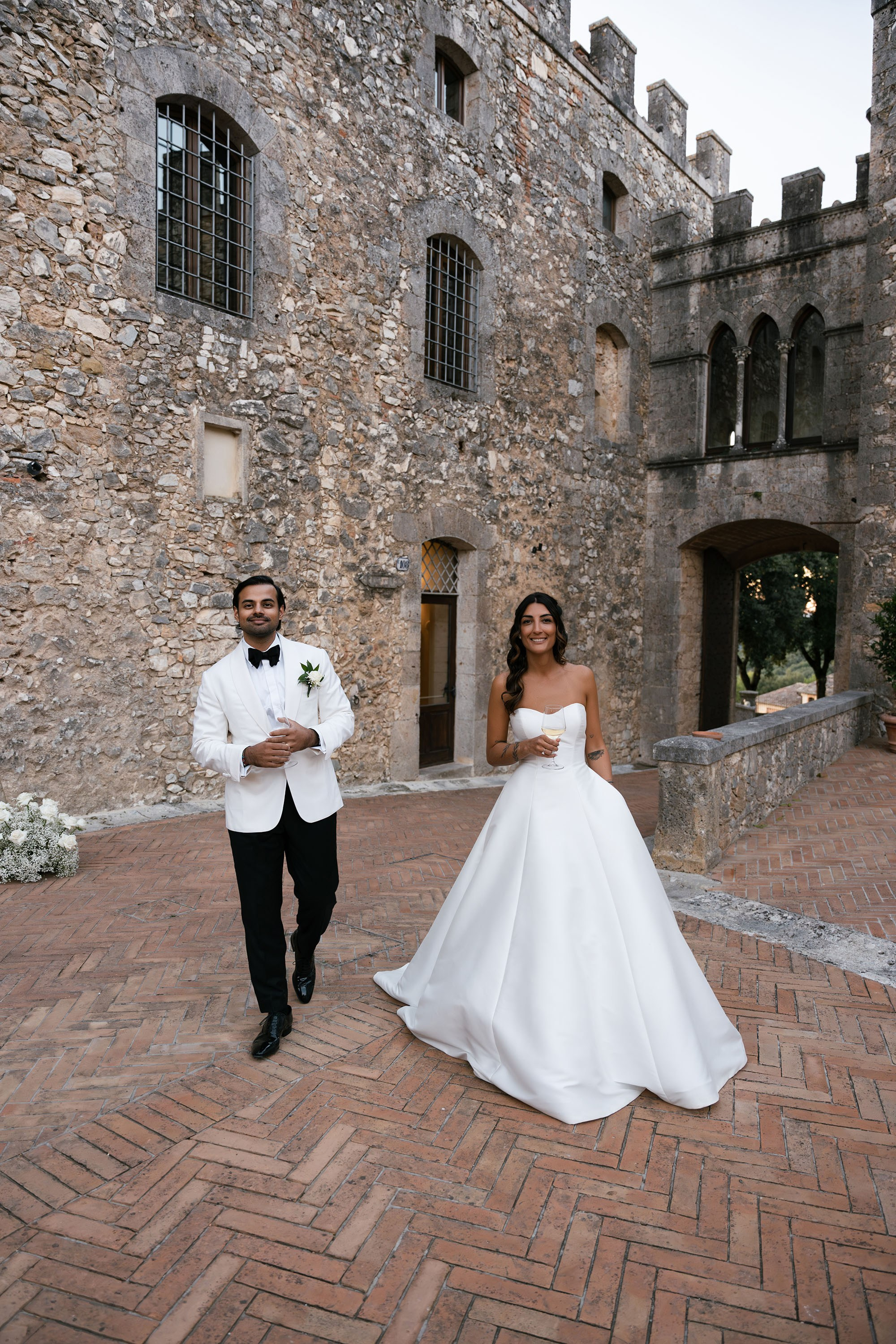 Ginevra and Avi — Abbazia di San Galgano, Tuscany. Destination Wedding Photographers and content creators based in Spain