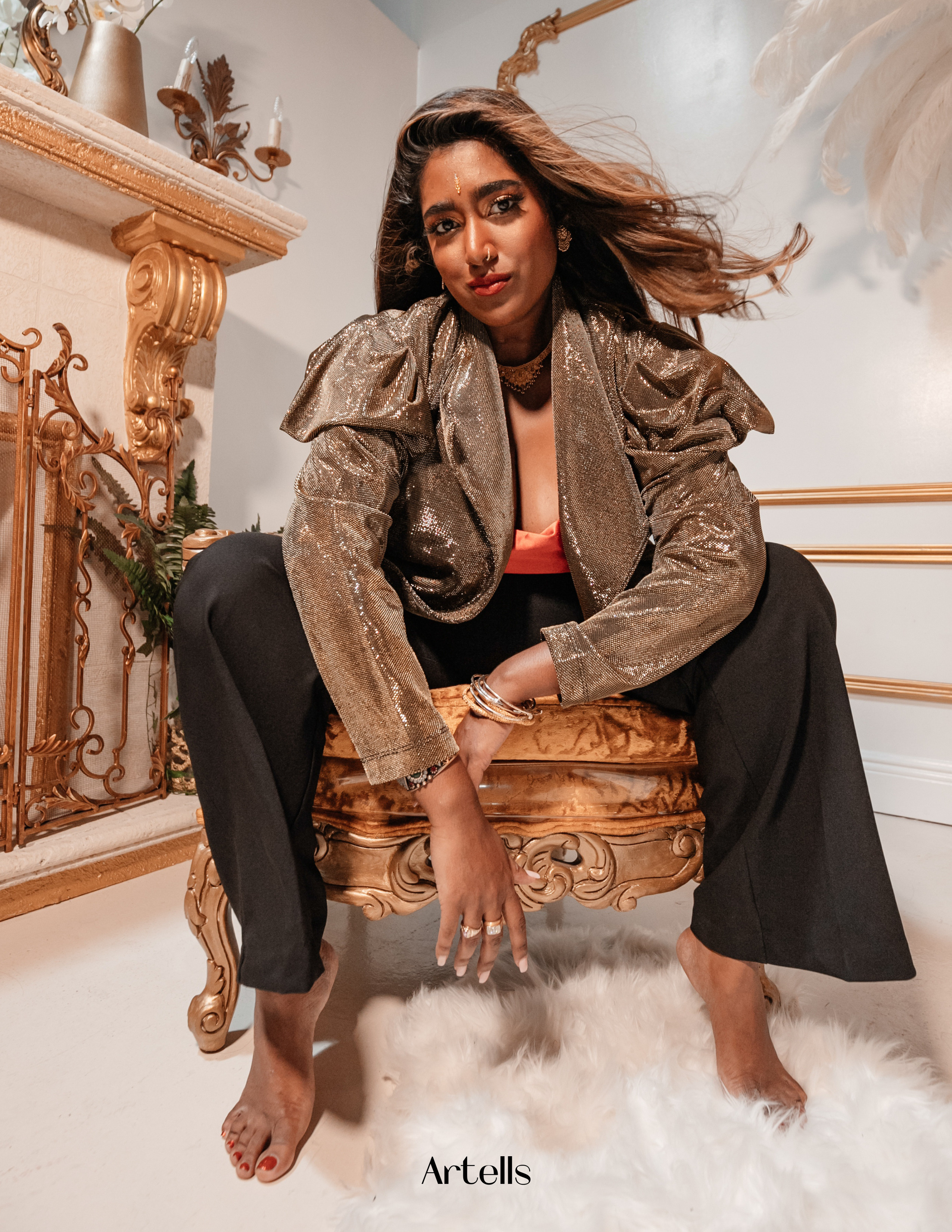 ARTELLS — PORTRAIT NOVEMBER (Vol 701) (2022). Portrait and graduation photographer Marina Simanava