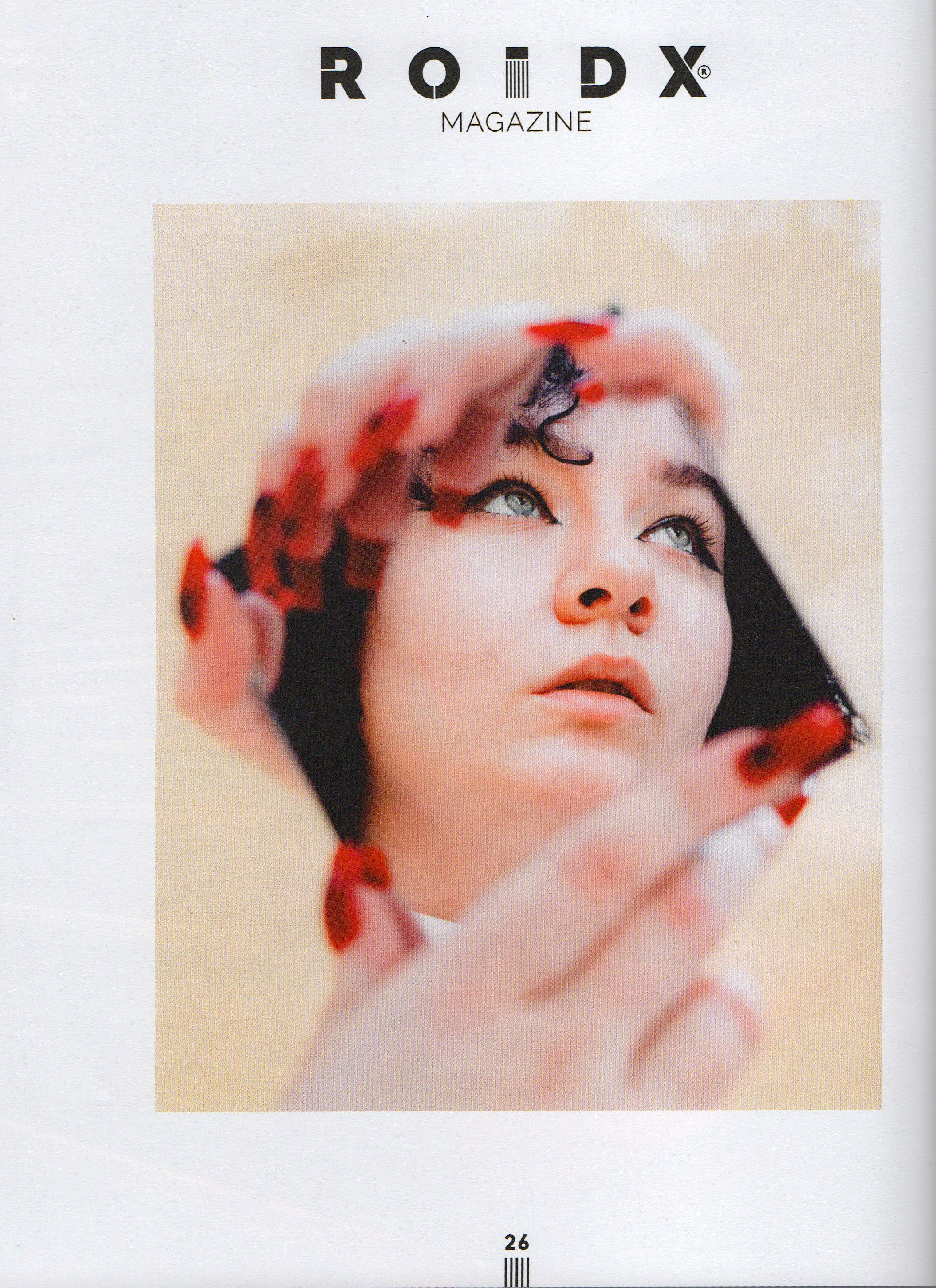 Roidx Magazine May 2022. Portrait and graduation photographer Marina Simanava