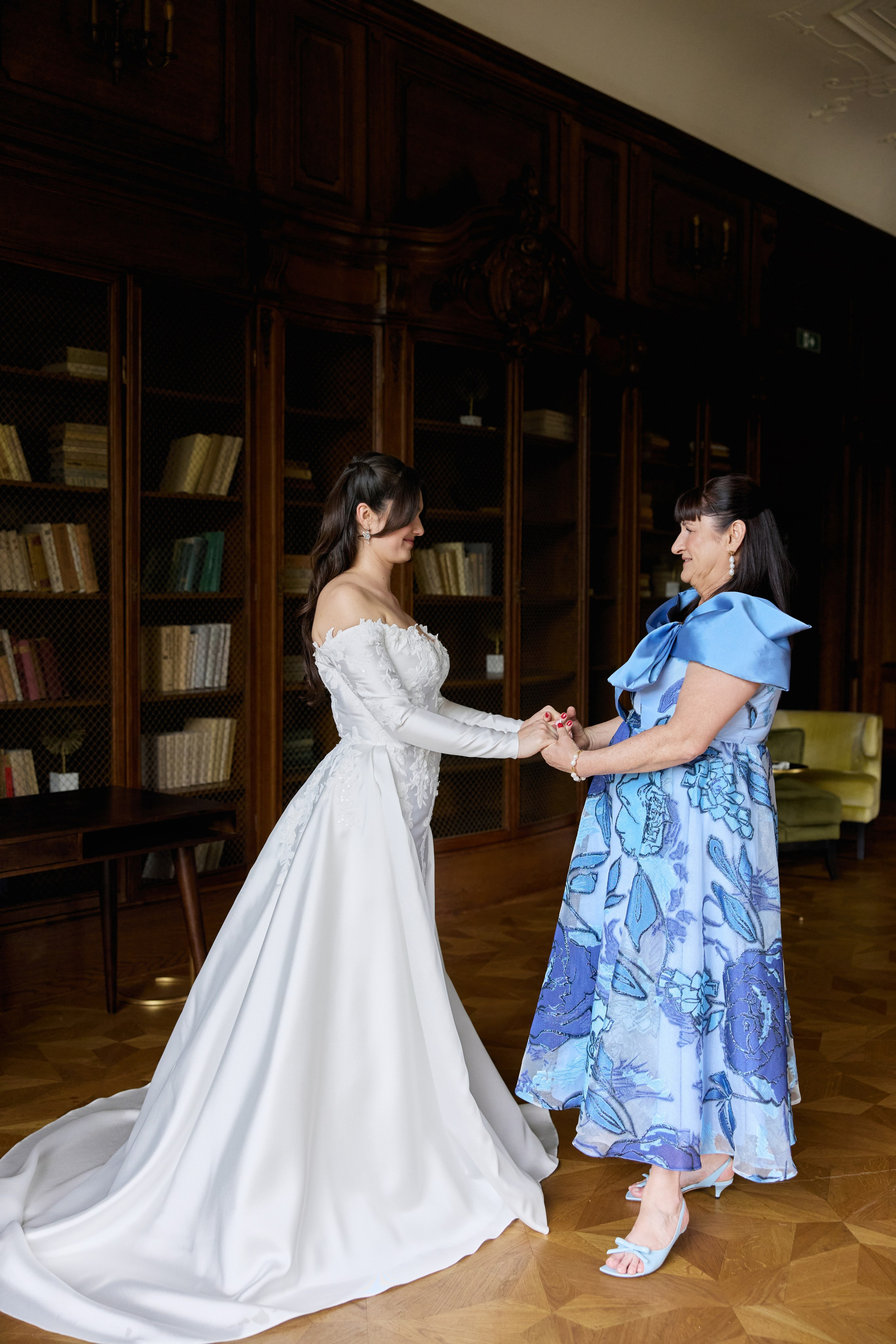 Wiktoria & Kacper. Pałac Goetz. Fotograf ślubny i rodzinny w Krakowie Yana Klymova