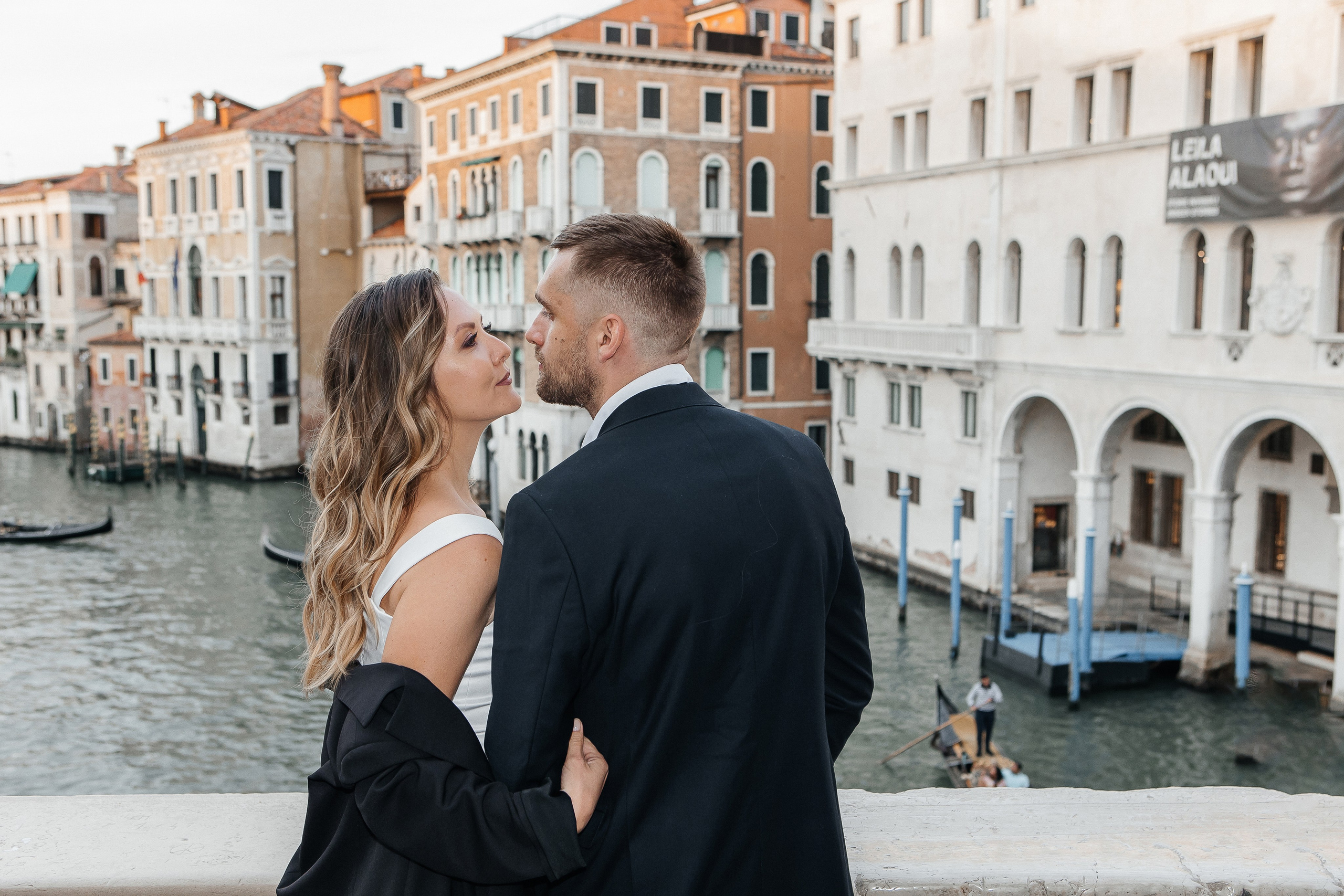 Love story in night Venice
