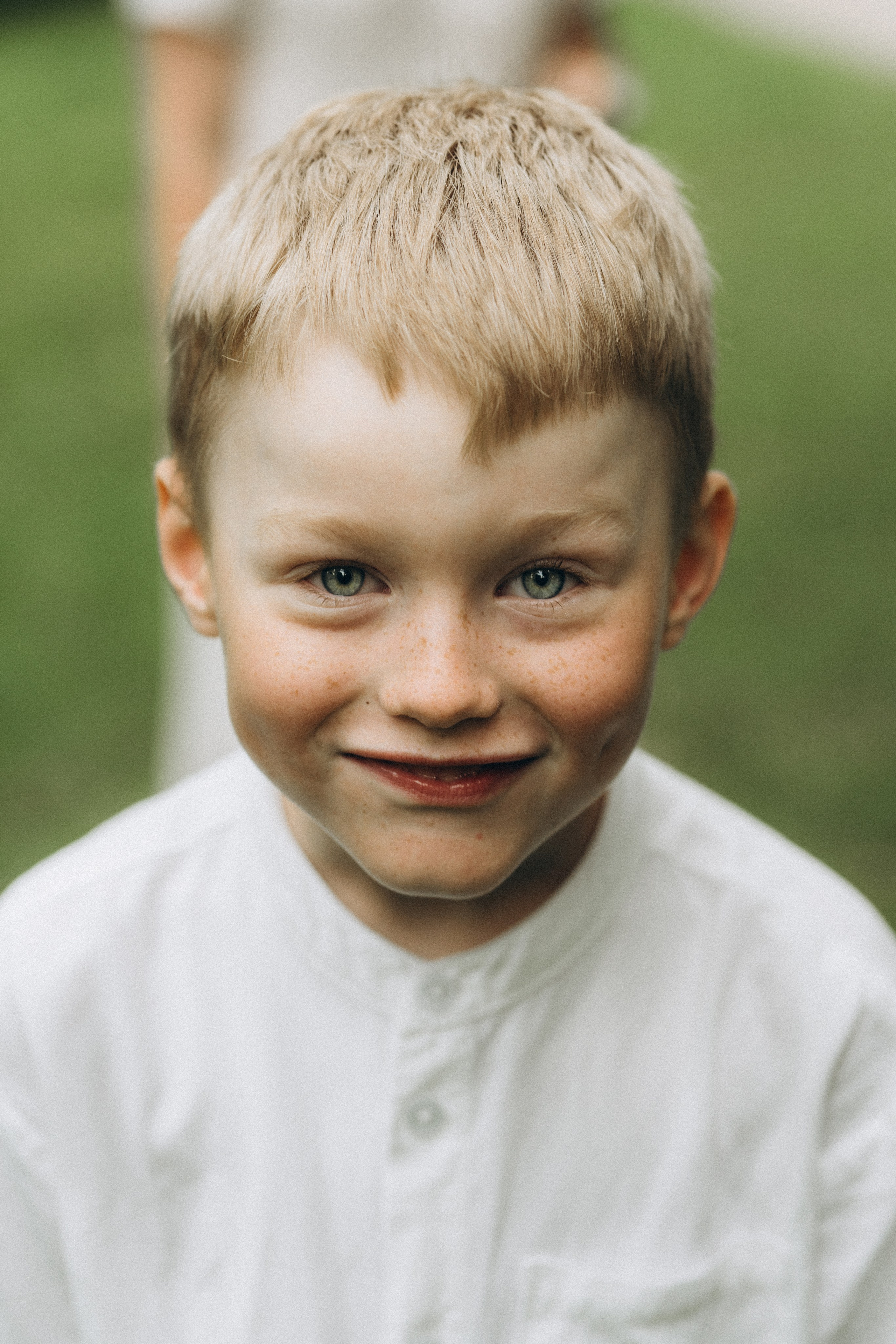Kaivopuisto. Wedding and potrait photographer in Helsinki Vickan O