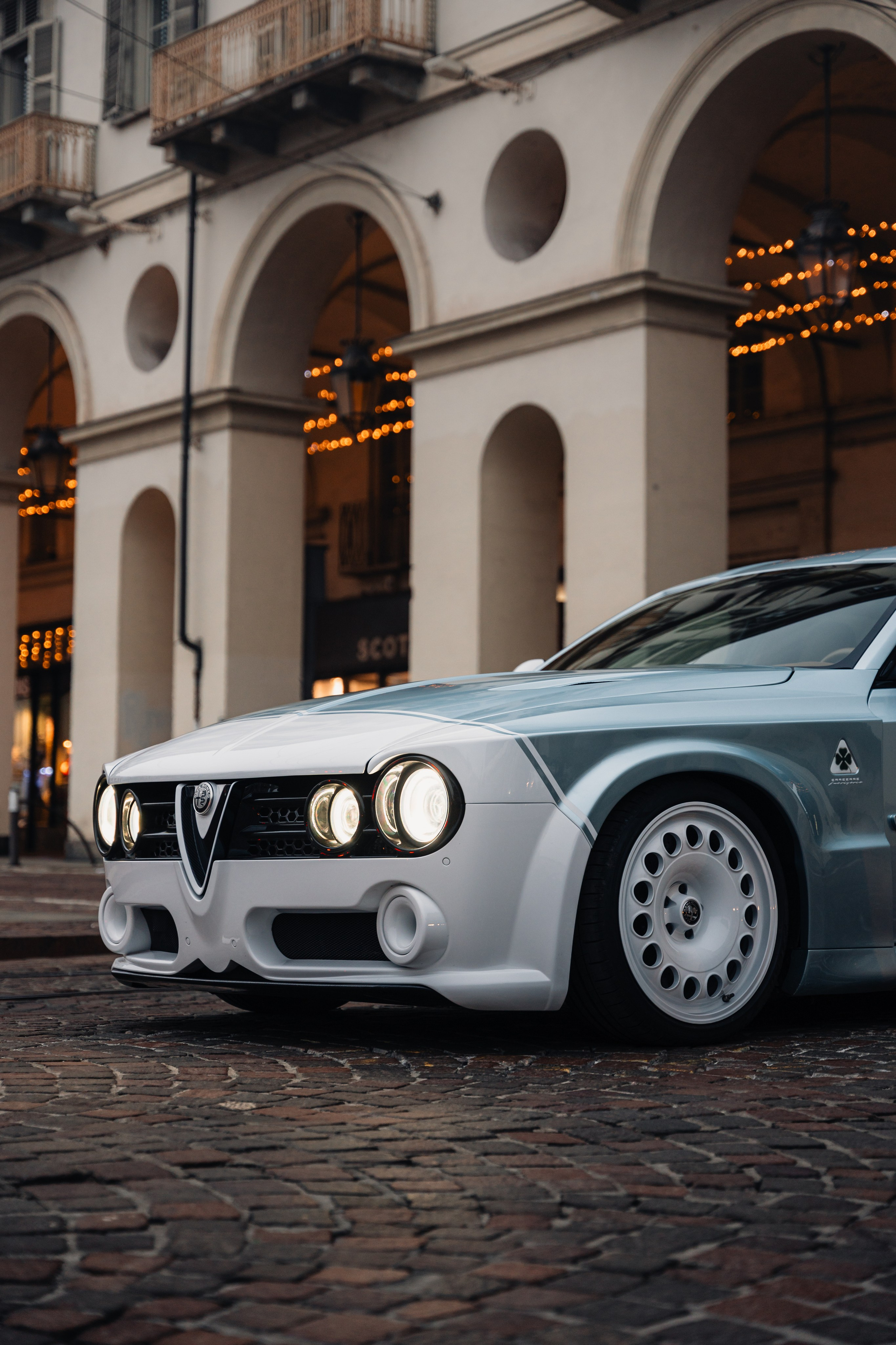 Afla Romeo Giulia ErreErre Fuoriserie. Photographer in Paris — Vitalii Motruk