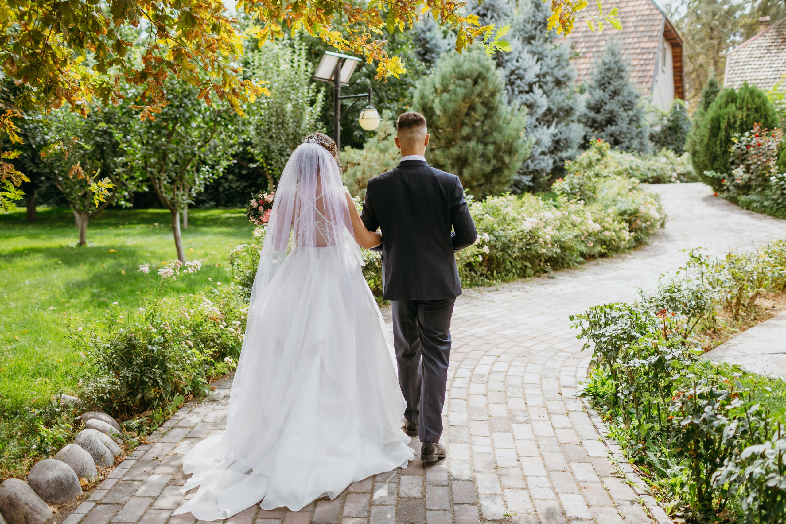 Свадебная фотоссесия для молодоженов в Бишкеке. Фотограф в Бишкеке Оксана Шувалова