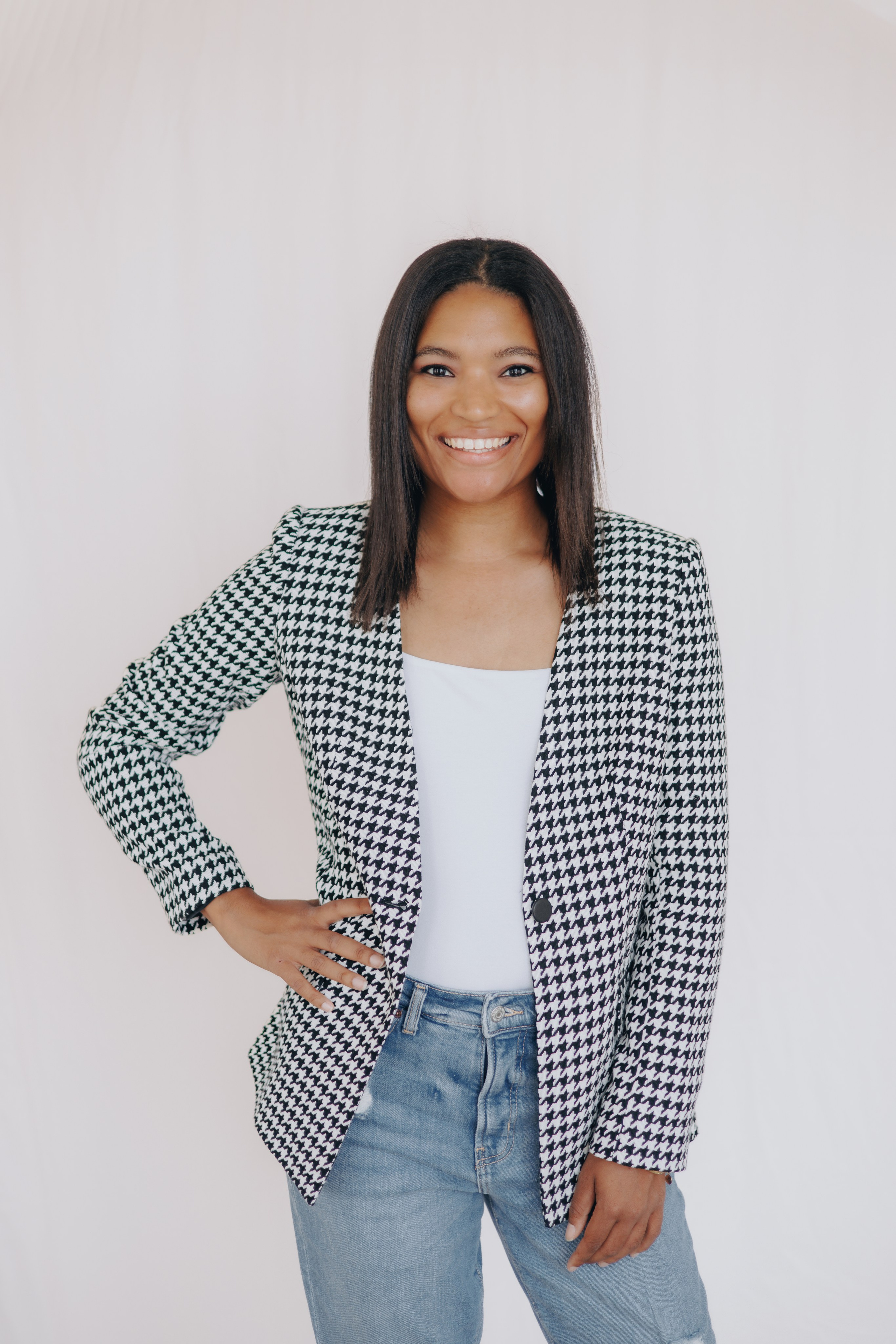 Photoshoot for the Bruno PR and Social team. Photographer in Los Angeles. Julia Ishmuratova