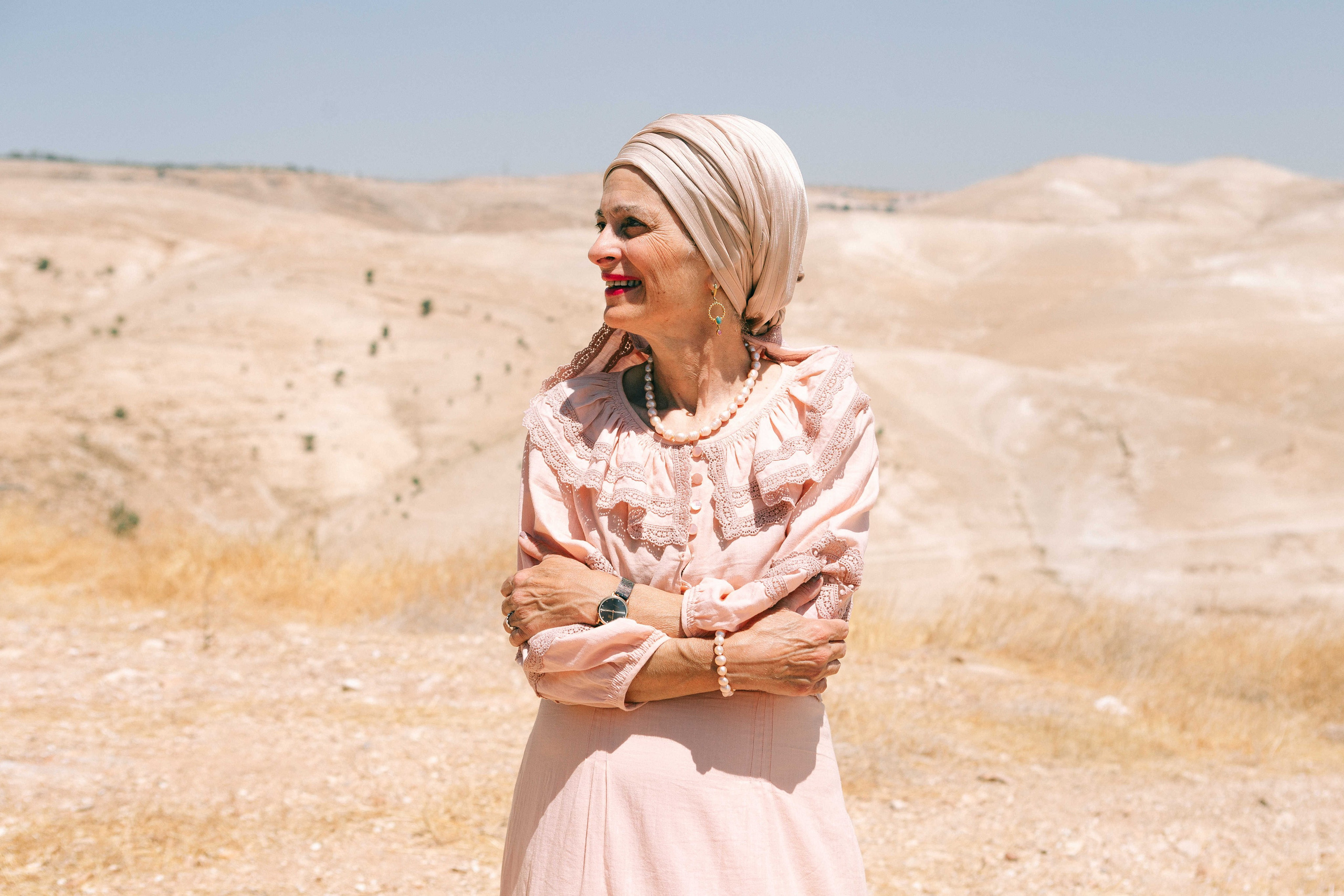 MAALE ADUMIM, HOME PHOTO SESSION + DESERT. Https://shi-photo.com/