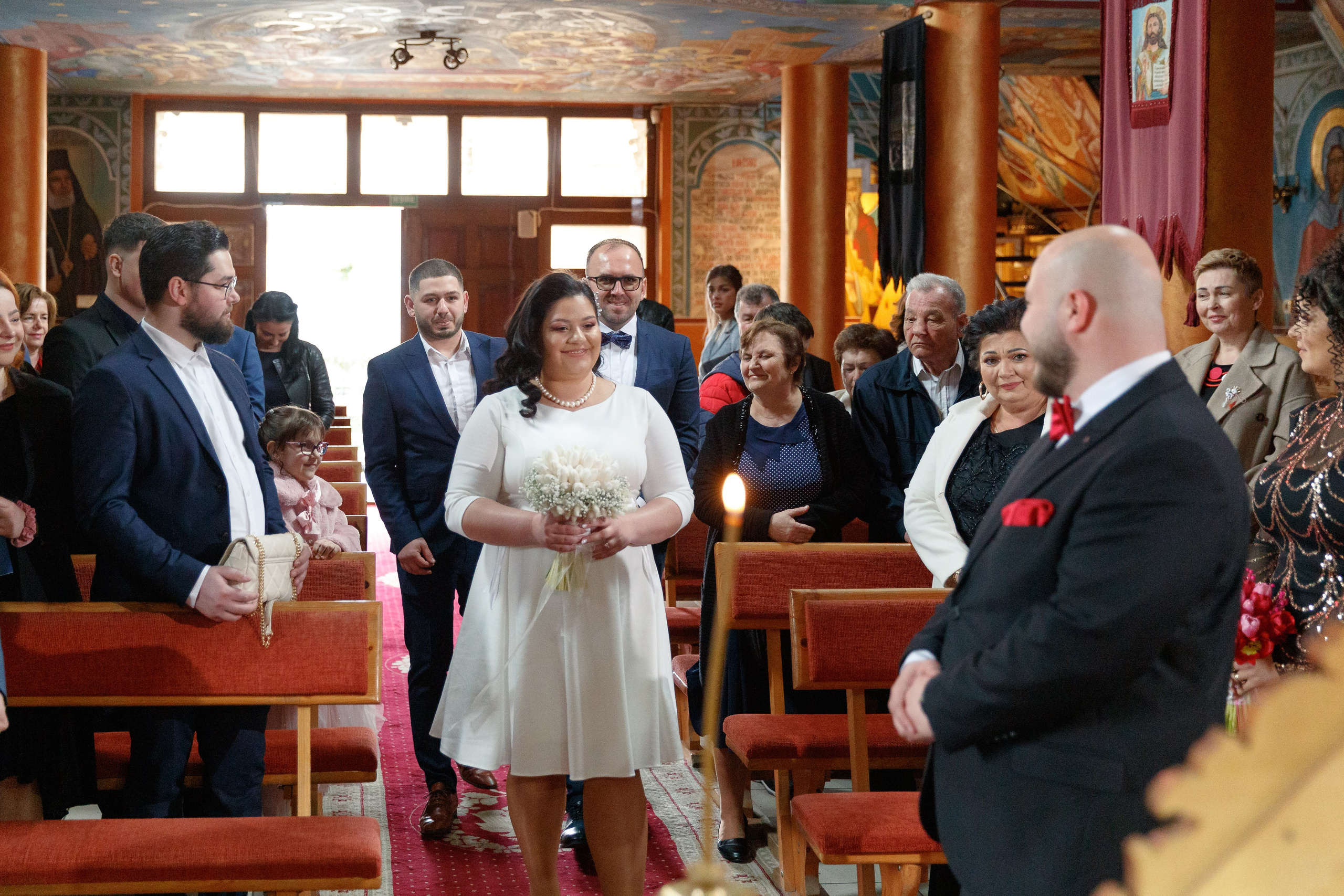 Andreea & Radu — simplu, autentic, al lor. Rares Bucur is a professional wedding photographer based in Cluj-Napoca, Romania, specializing in wedding photography