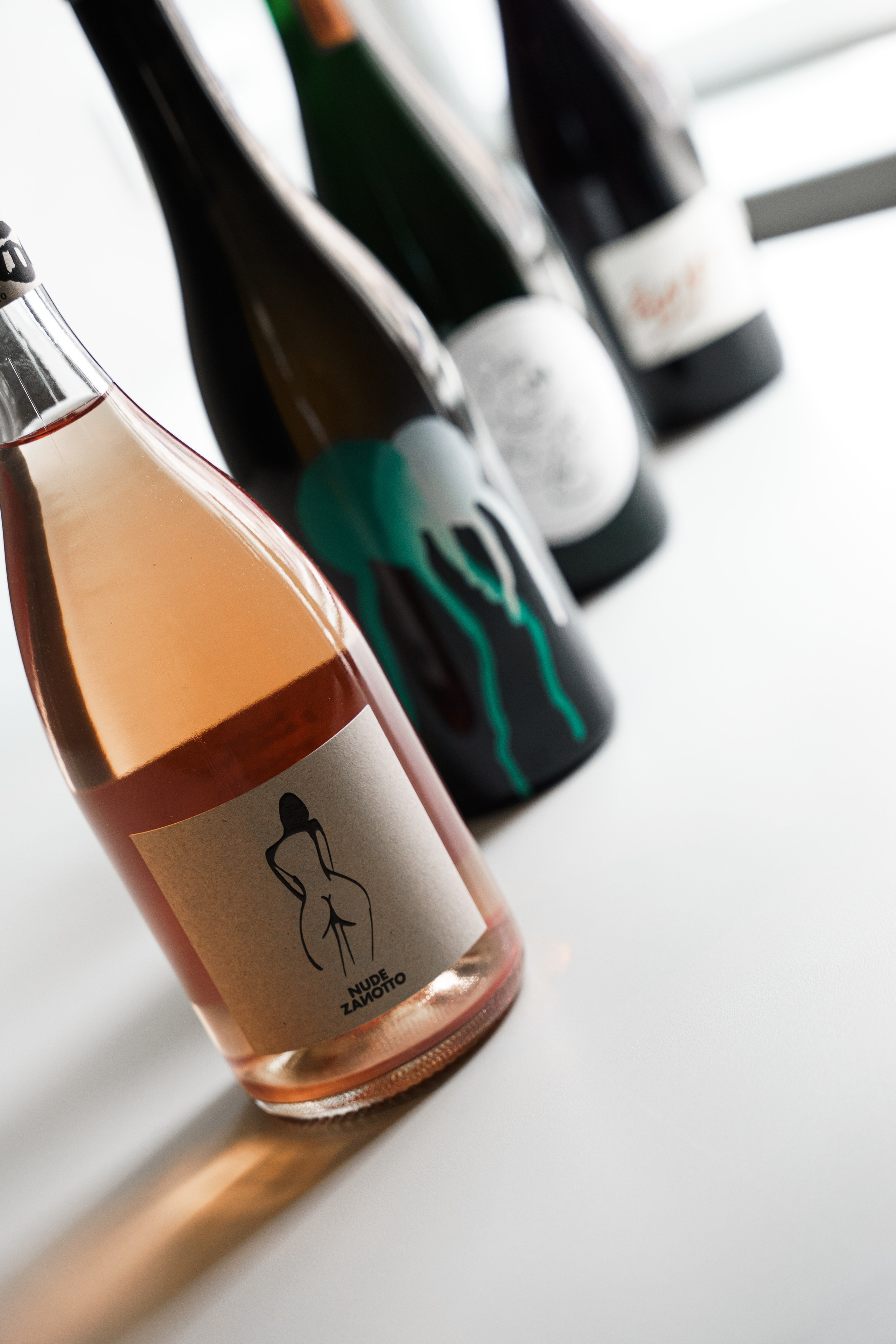 EFSY | Coffee & Cocktail Bar | Prague