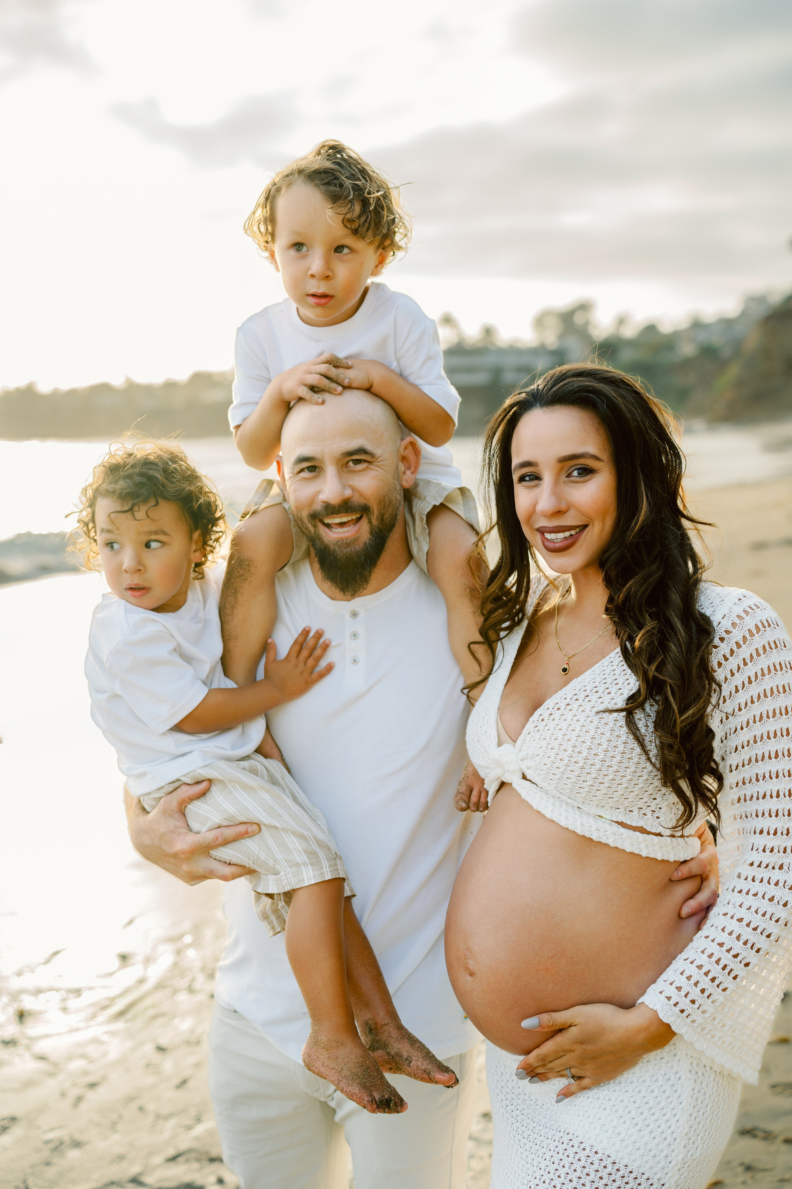 Maternity Photoshoot at Laguna Beach. Wedding Photography & Videography Team in California, Los Angeles, San Francisco, San Diego and Travel