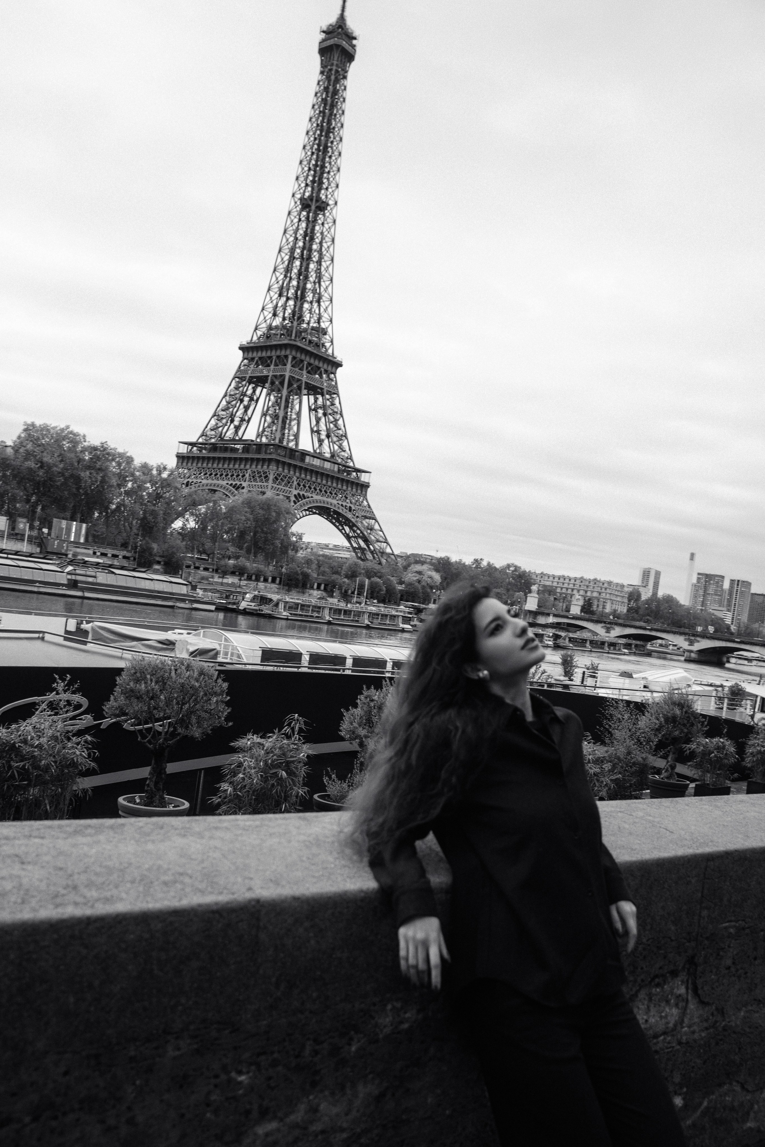 Yvonne. Paris Wedding Photographer
