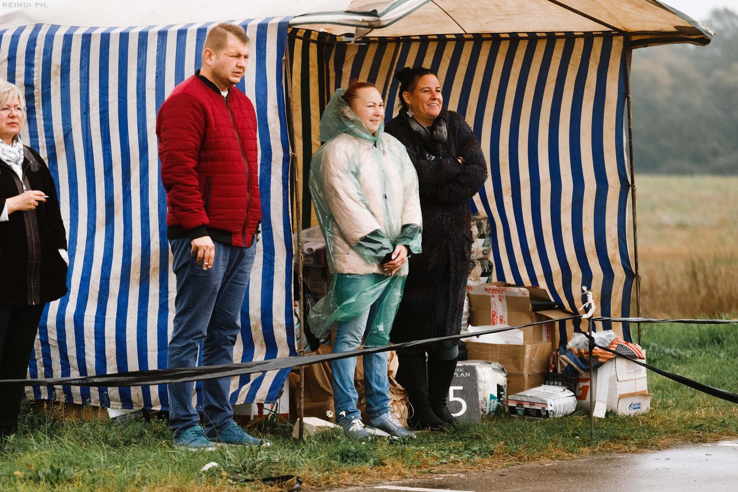 Rainy dog show in Grodno. Kaja | fotograf we Wrocławiu | ludzie i psy