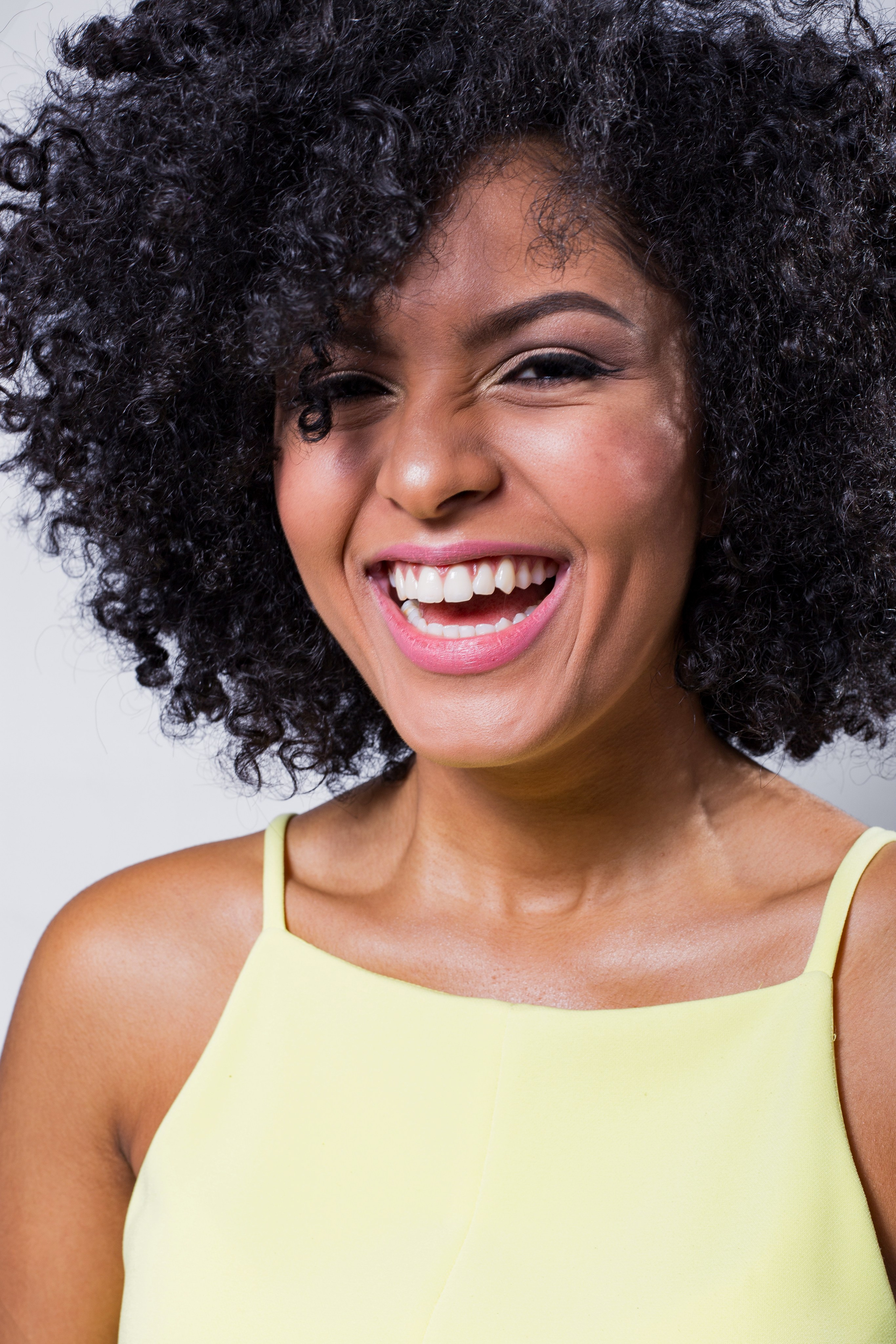 Tu primer book de modelo: cómo hacer una sesión profesional | Rainbox Estudio. Rainbox Estudio de Fotografía