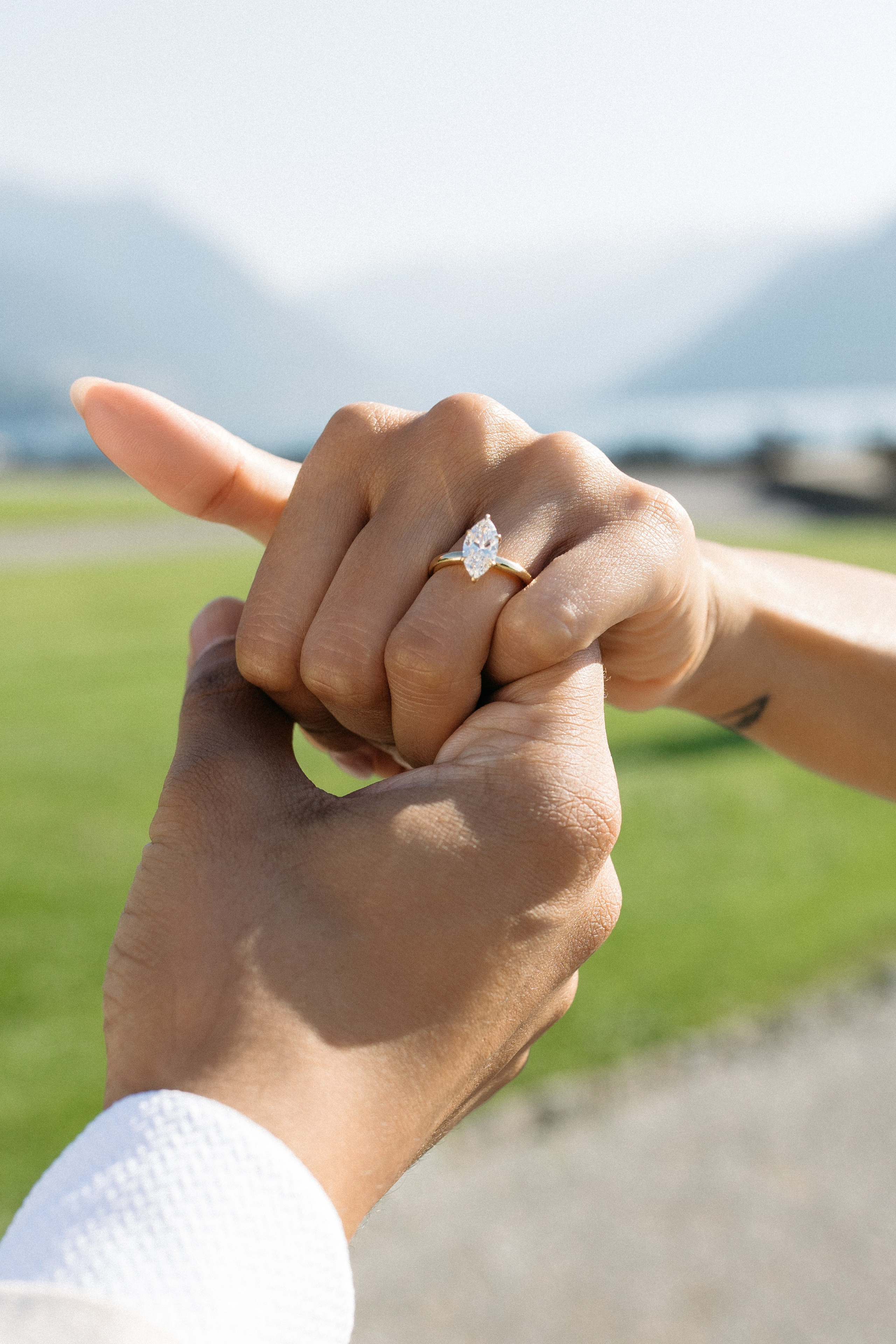 She said yes 💍. Wedding photographer in Italy