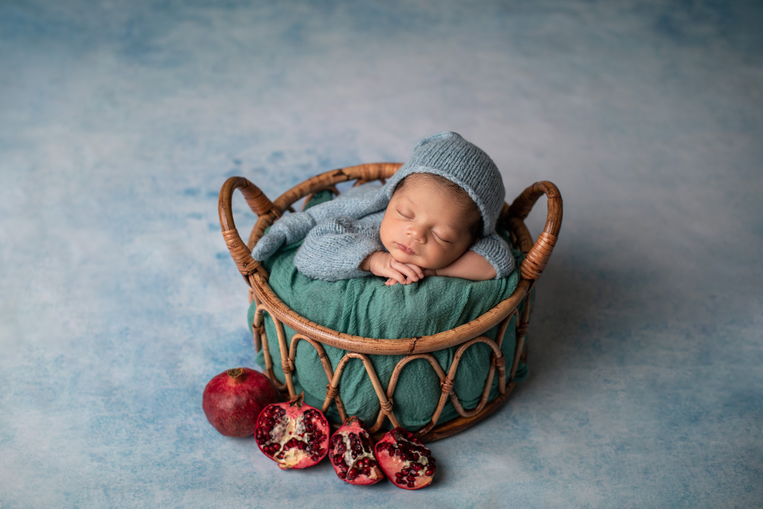 Newborn. Newborn photographer Sacramento