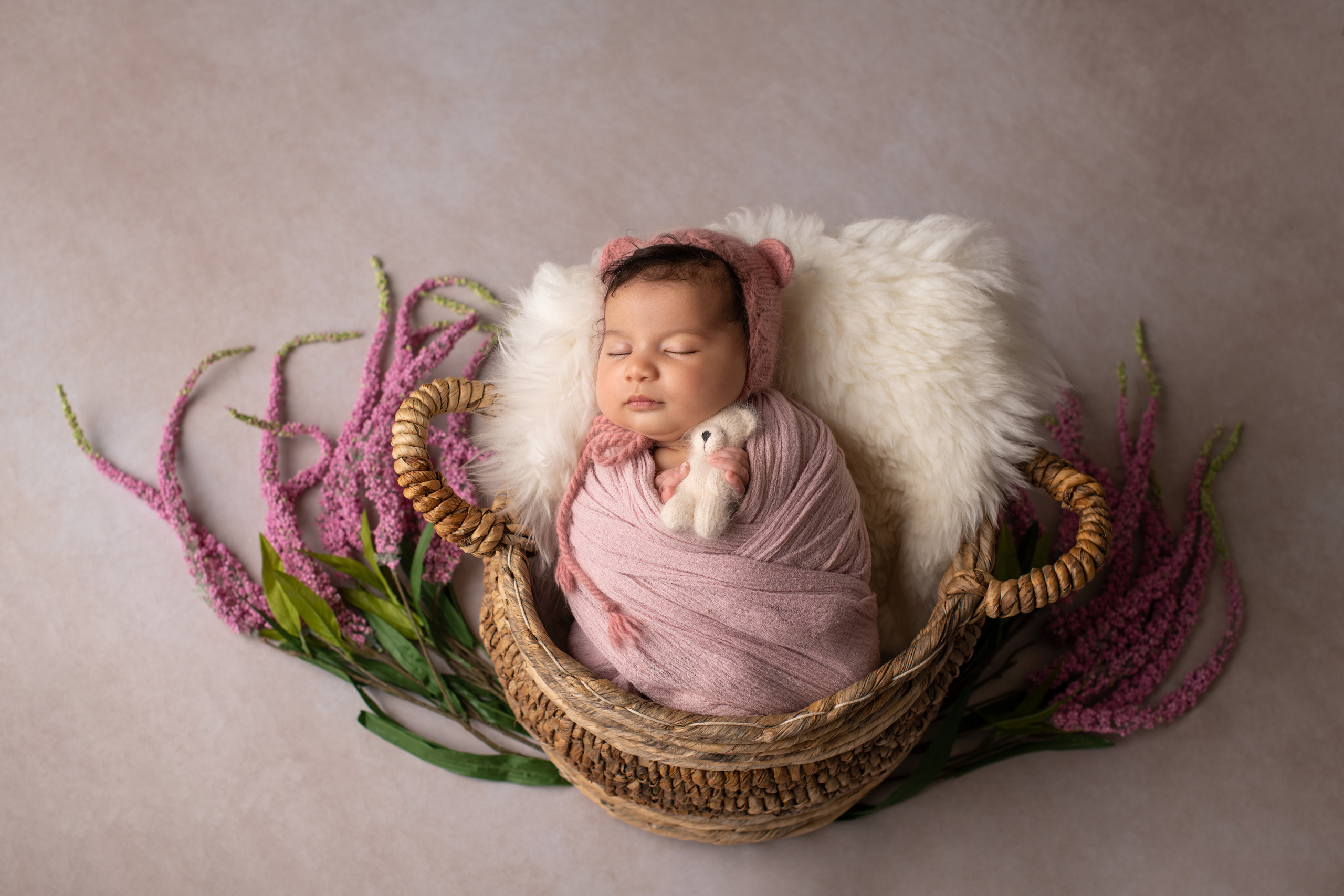 Newborn. Newborn photographer Sacramento