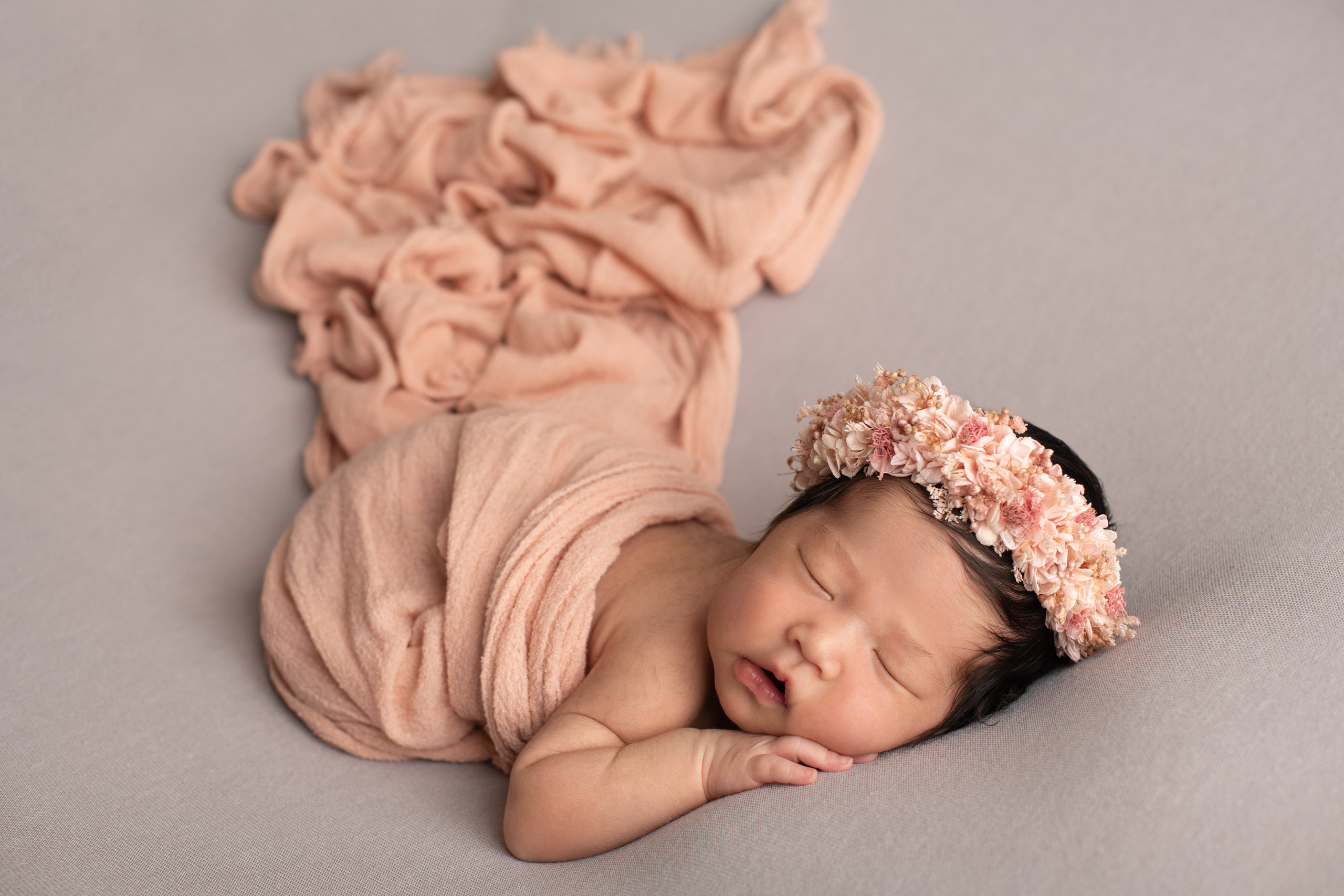 Newborn. Newborn photographer Sacramento
