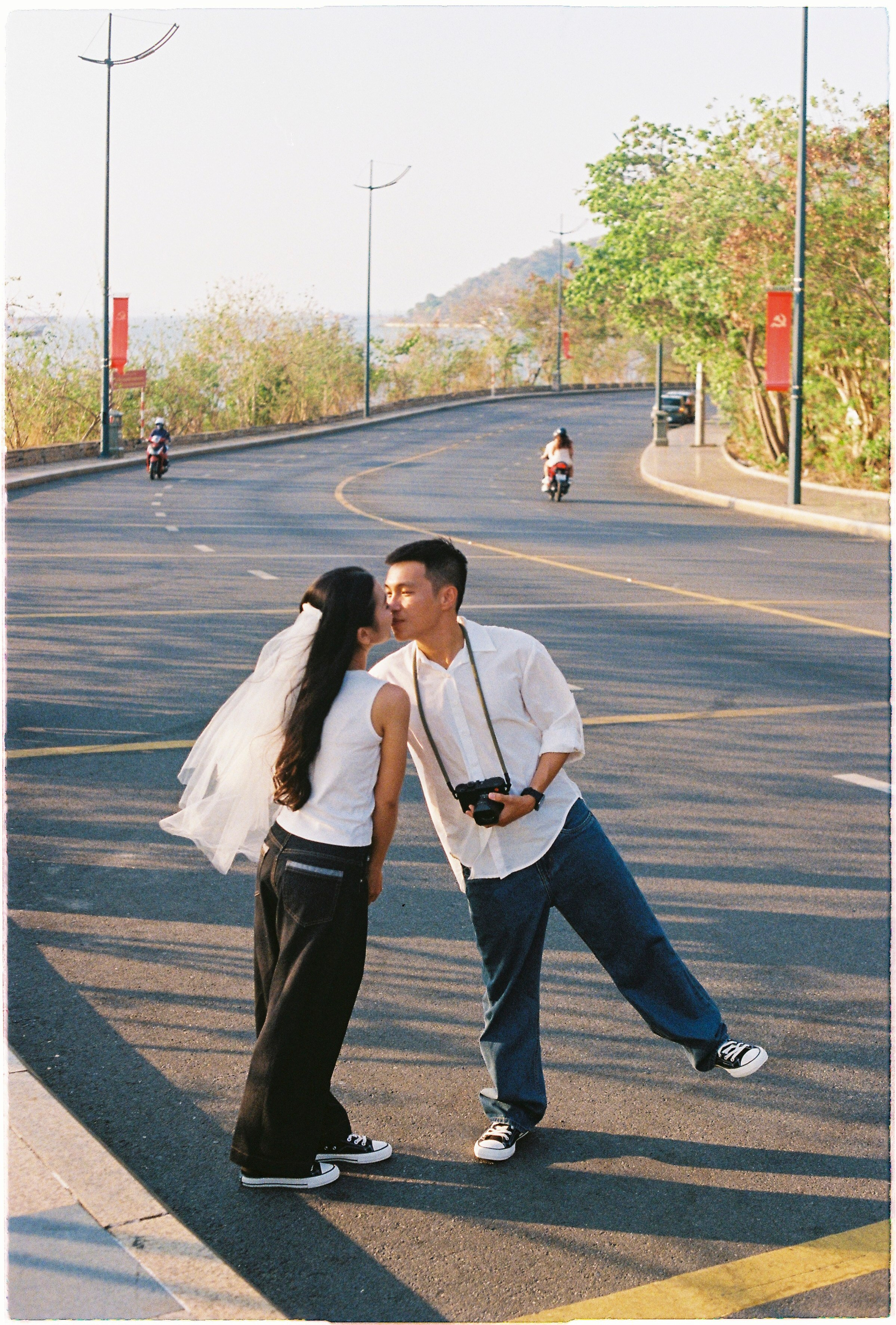 HIEU & KIEU_FILM 35MM. WEDDING PHOTOGRAPHER IN VIETNAM