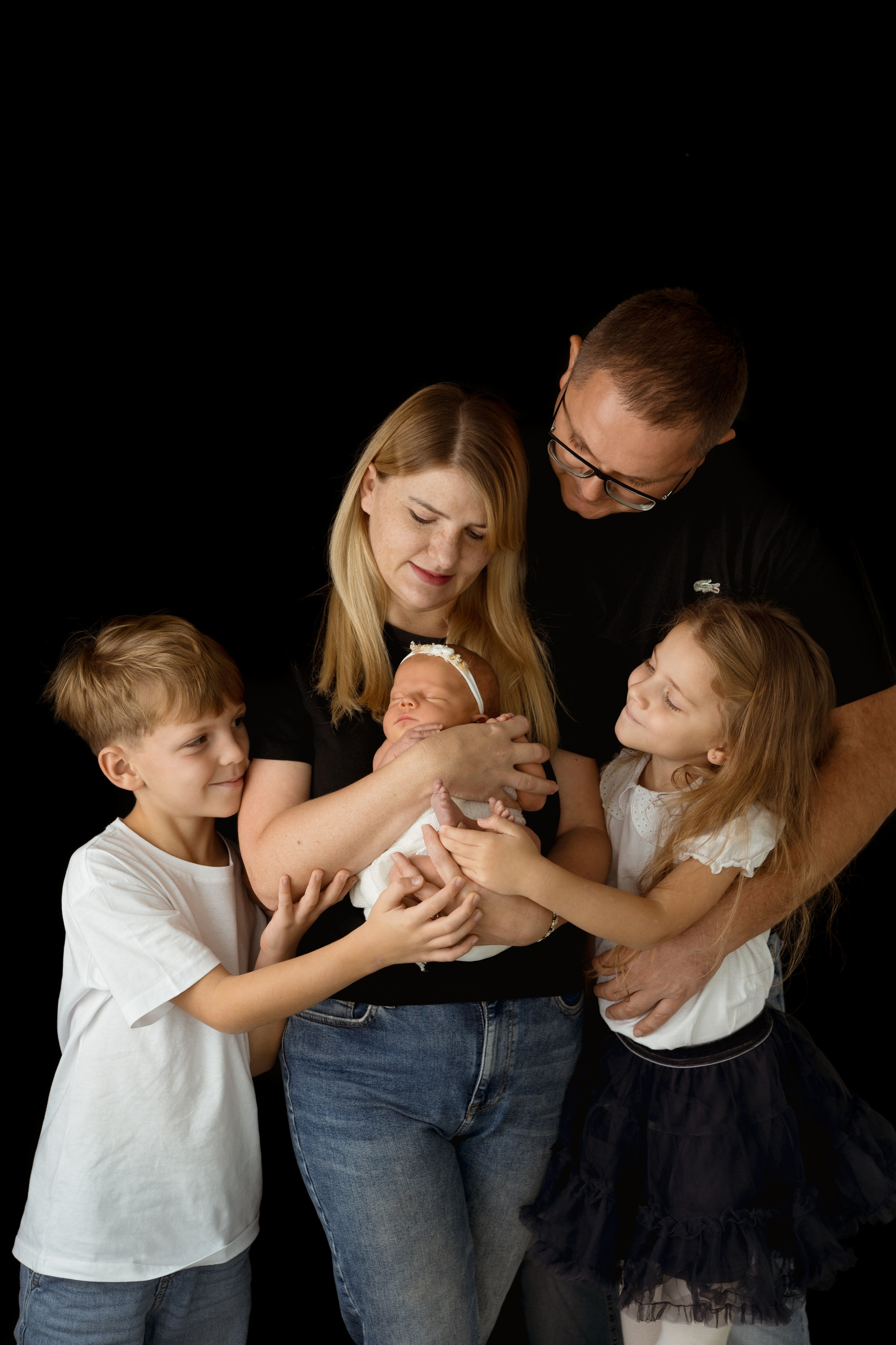 Fotografia Noworodkowa Łódź - Piękne Zdjęcia Noworodków. Fotograf Łódź - sesja ciążowa, noworodkowa, dziecięca. Studio w Łodzi