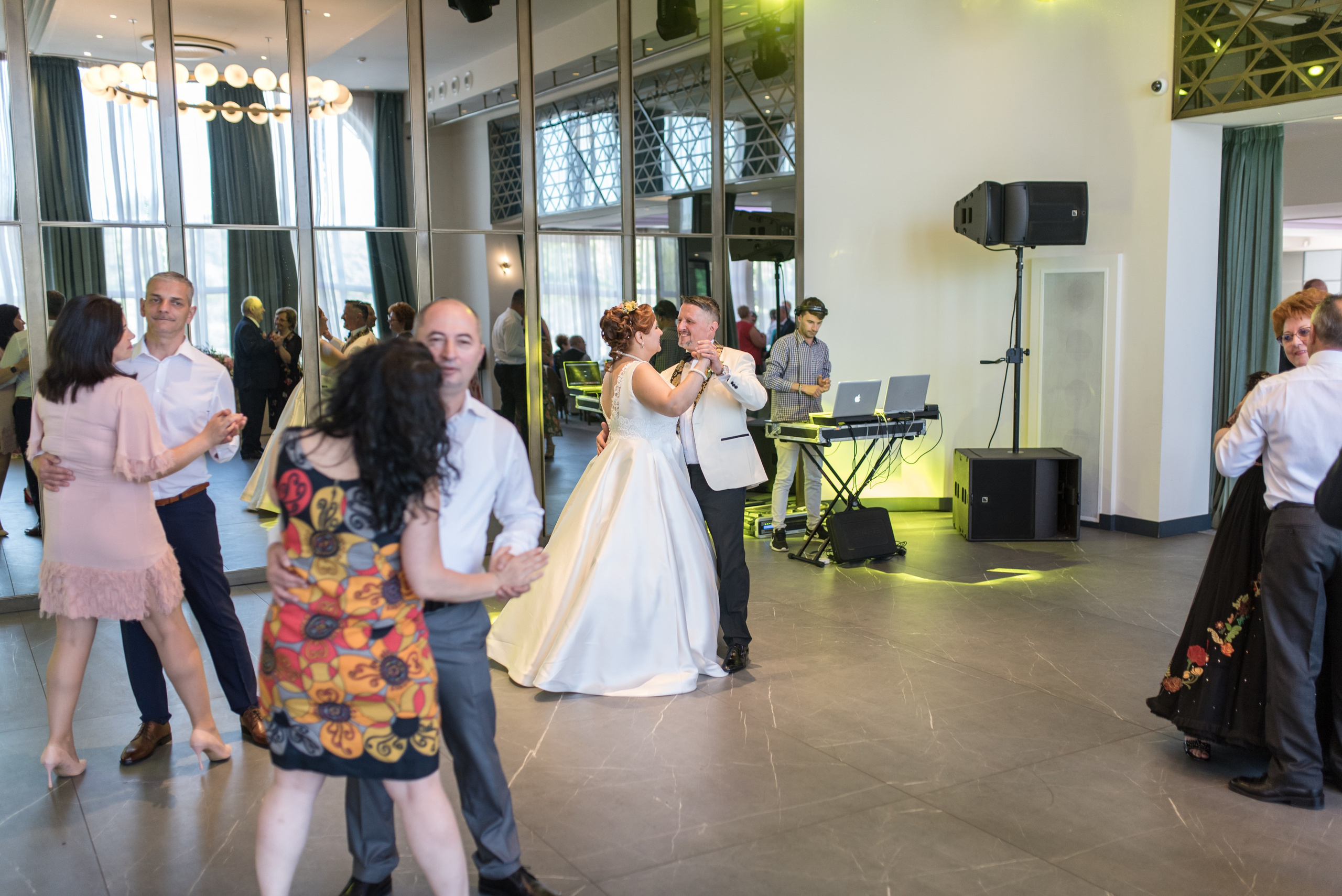 Oana si Corneliu. Daniel Criste Fotograf