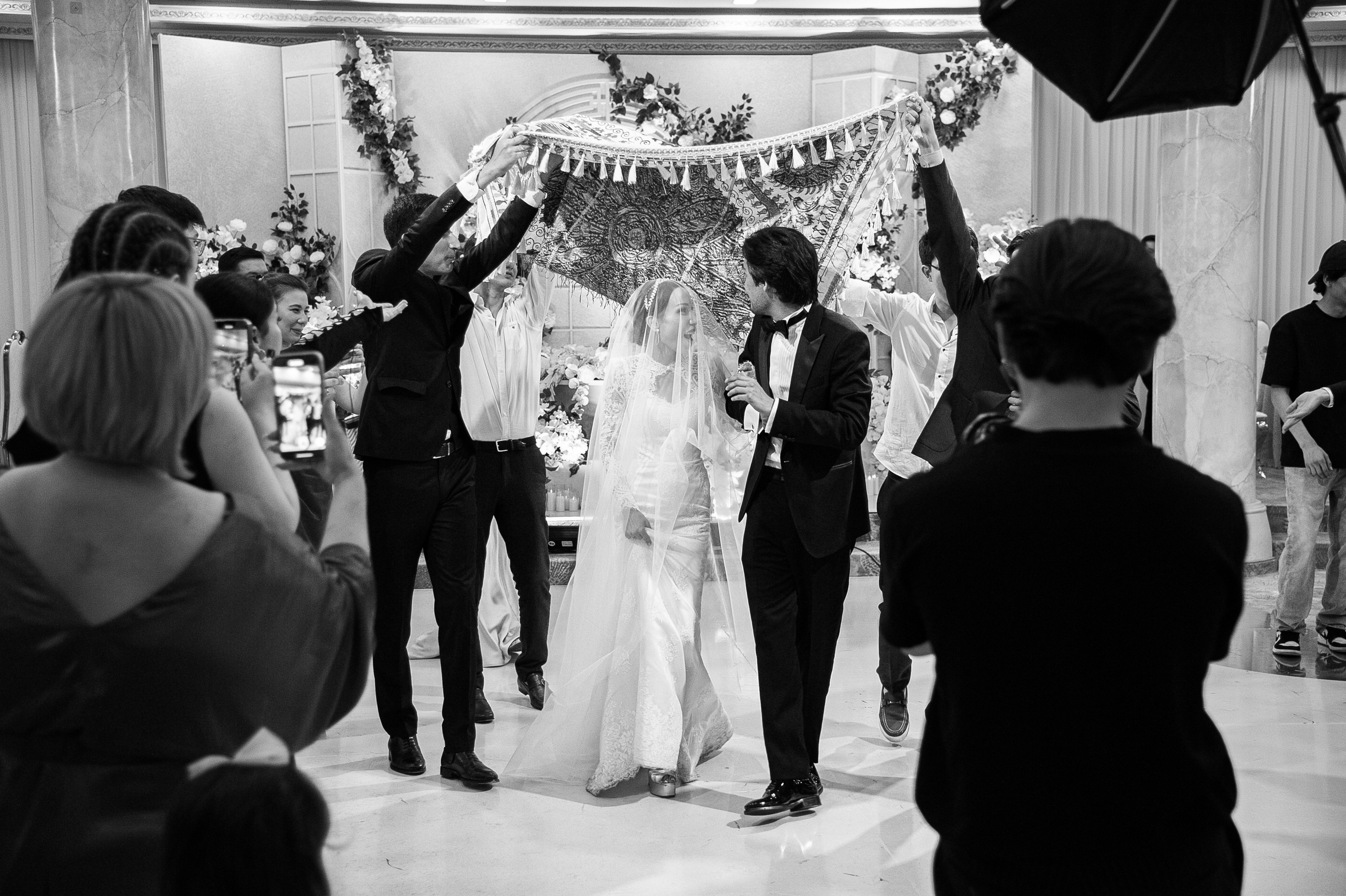 Botir & Zukhra. Главная