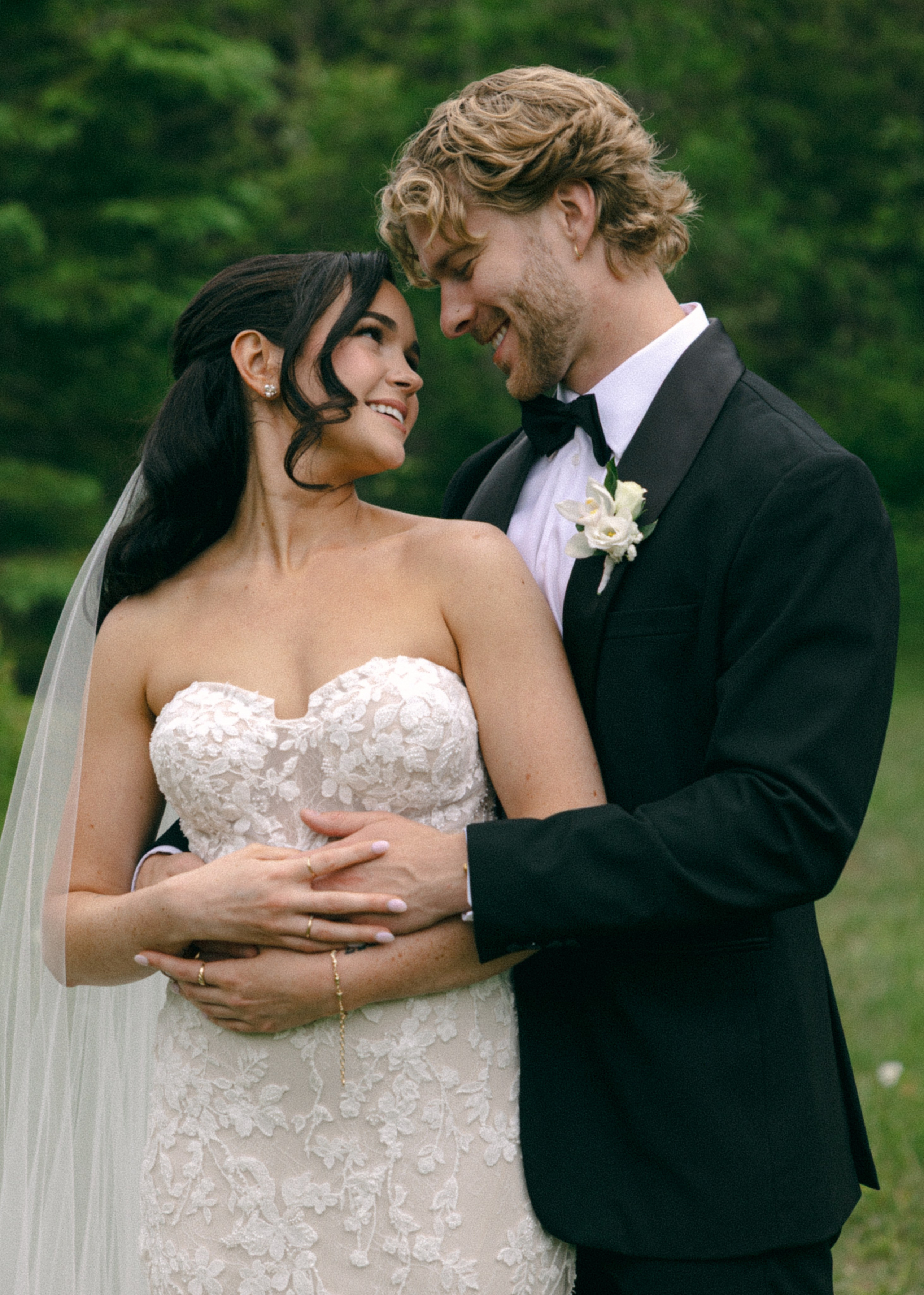 Erin & Caelan. Wedding Photographer in Winnipeg — Cinematic & Timeless by Vitiuk Photography