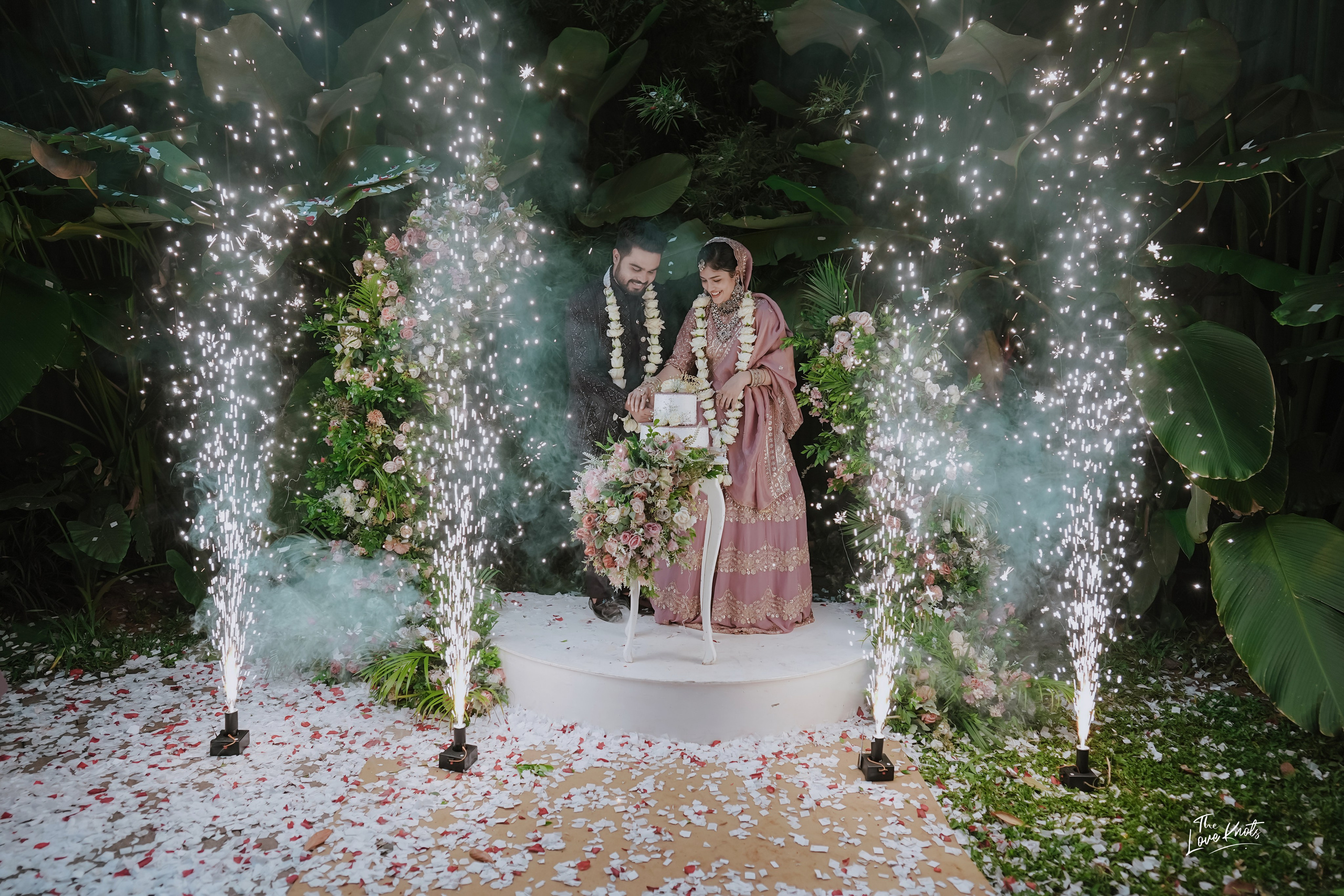 SHIBIL / RISLA. Theloveknots