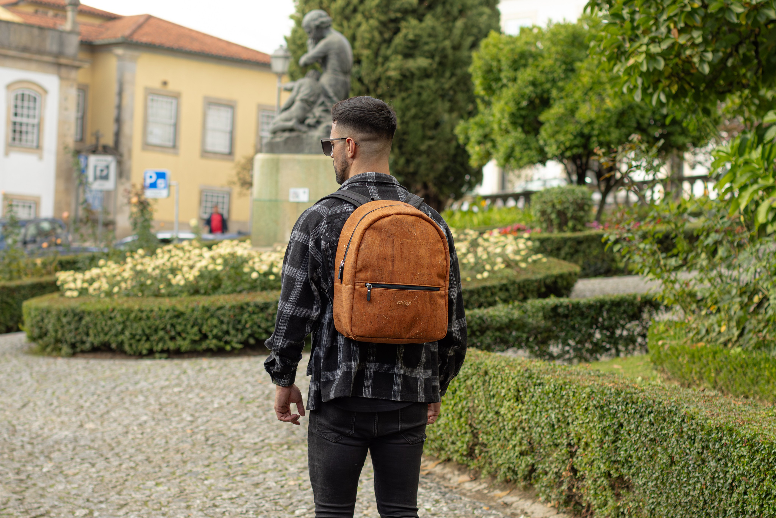 CORKOR. ESTUDIO DOZE