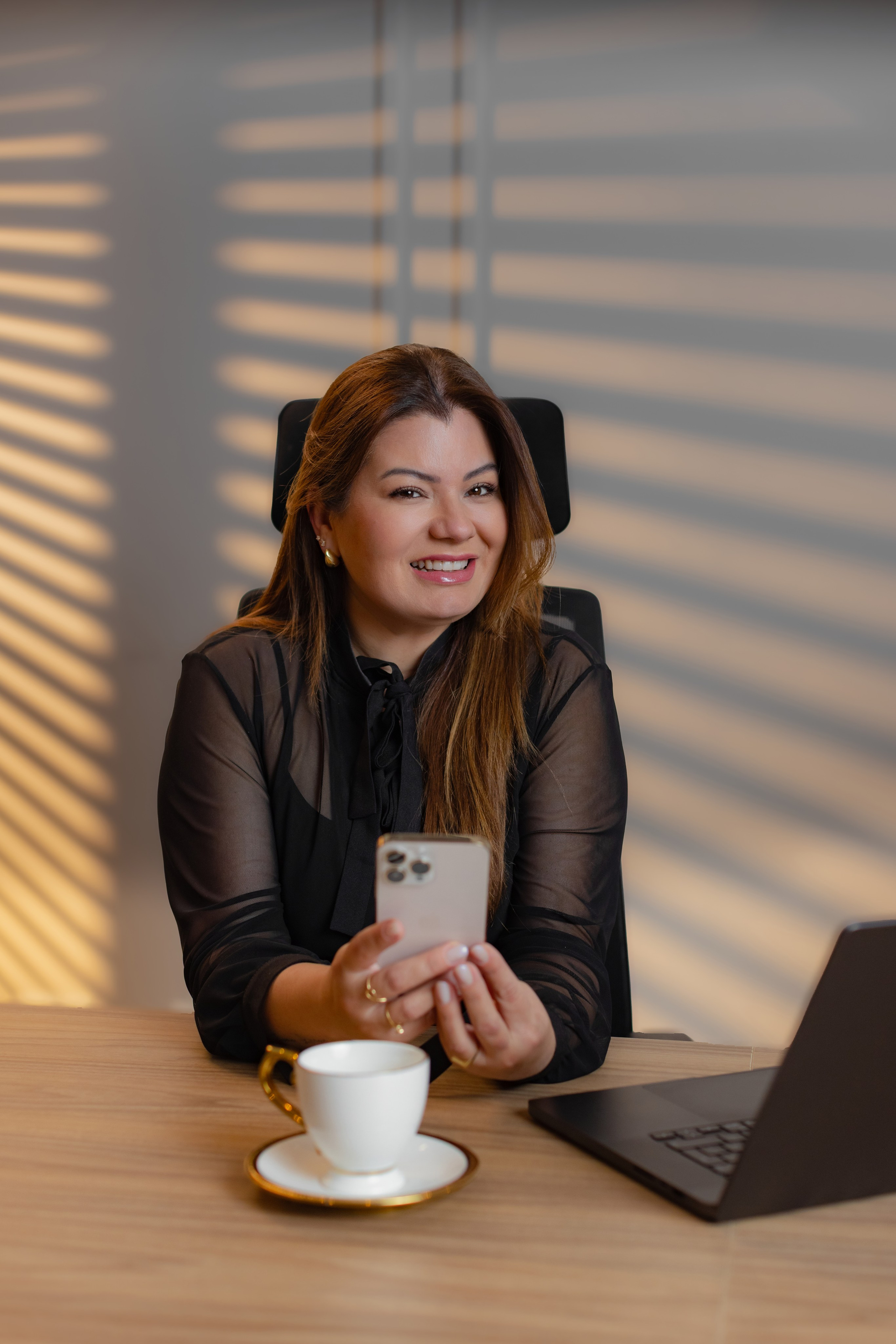 JUSSARA MADEIRA. ESTUDIO DOZE