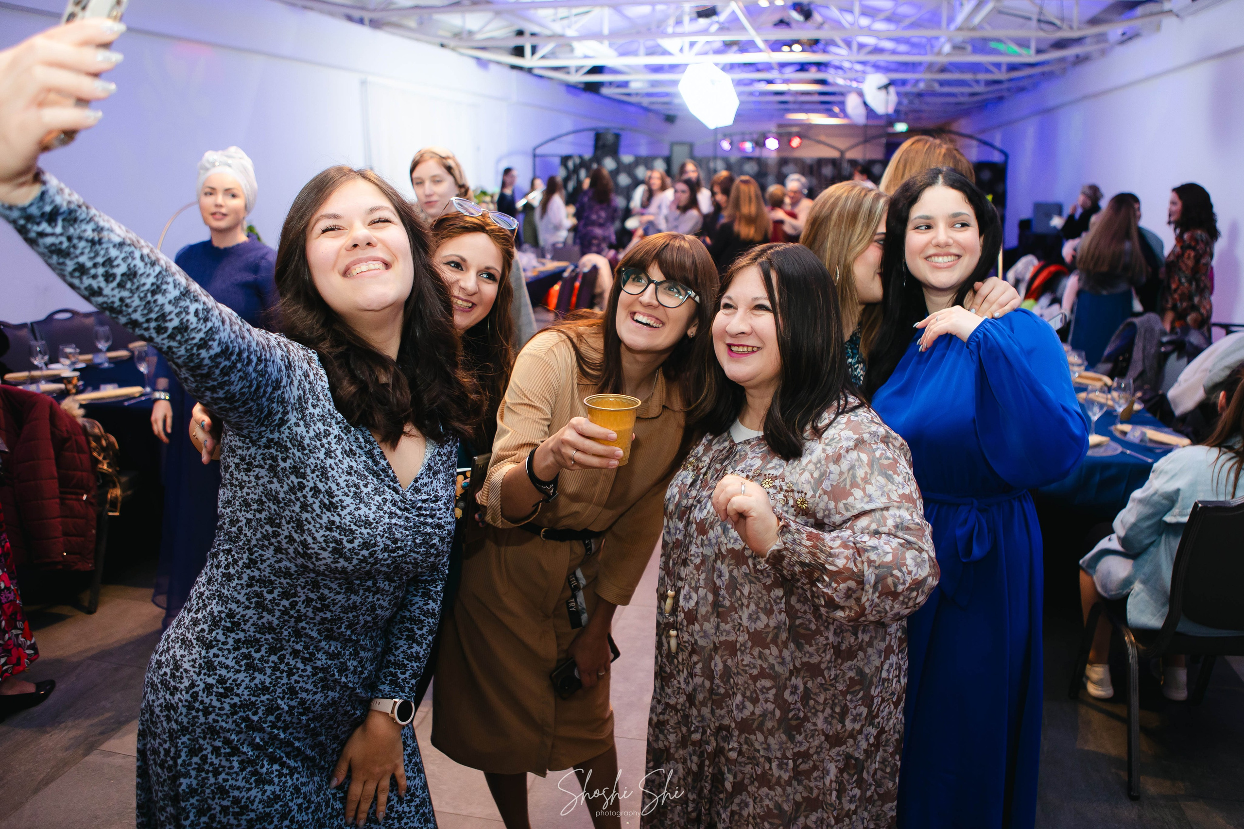 Velvet Moments. Https://shi-photo.com/