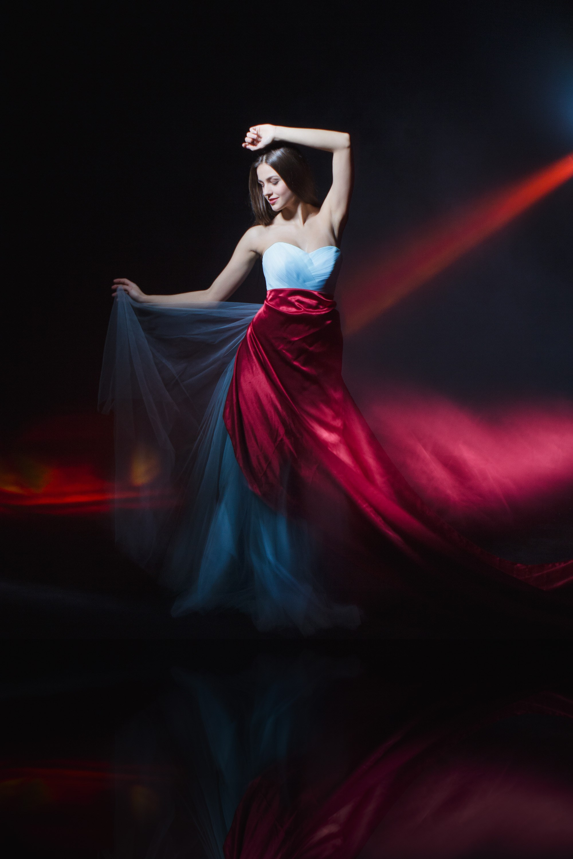 Studio Solo Portrait. YuAnna studio. Family & Kids Photographer in Seattle area, located in