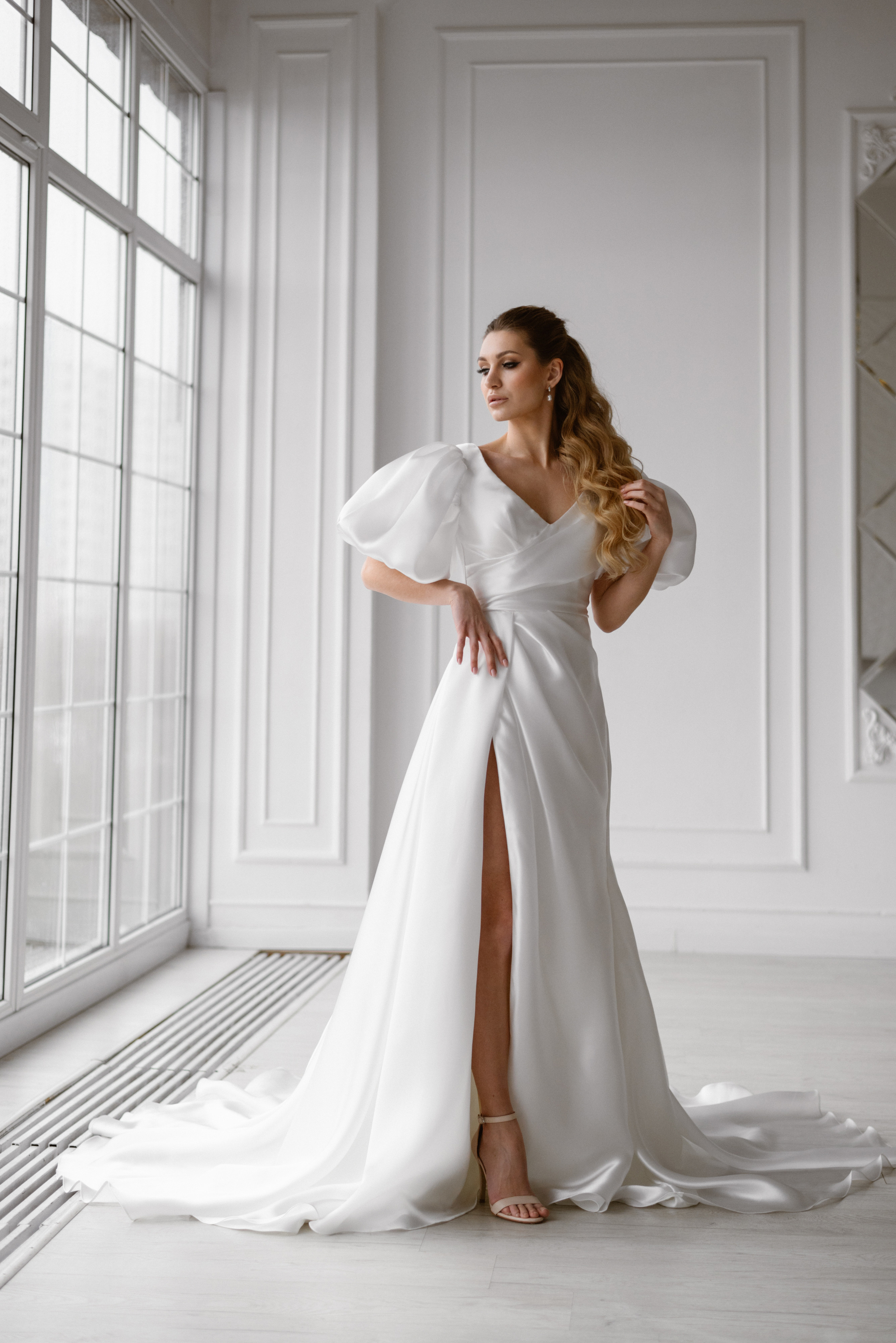 Suknia ślubna. Wedding photographer Warsaw and Europe