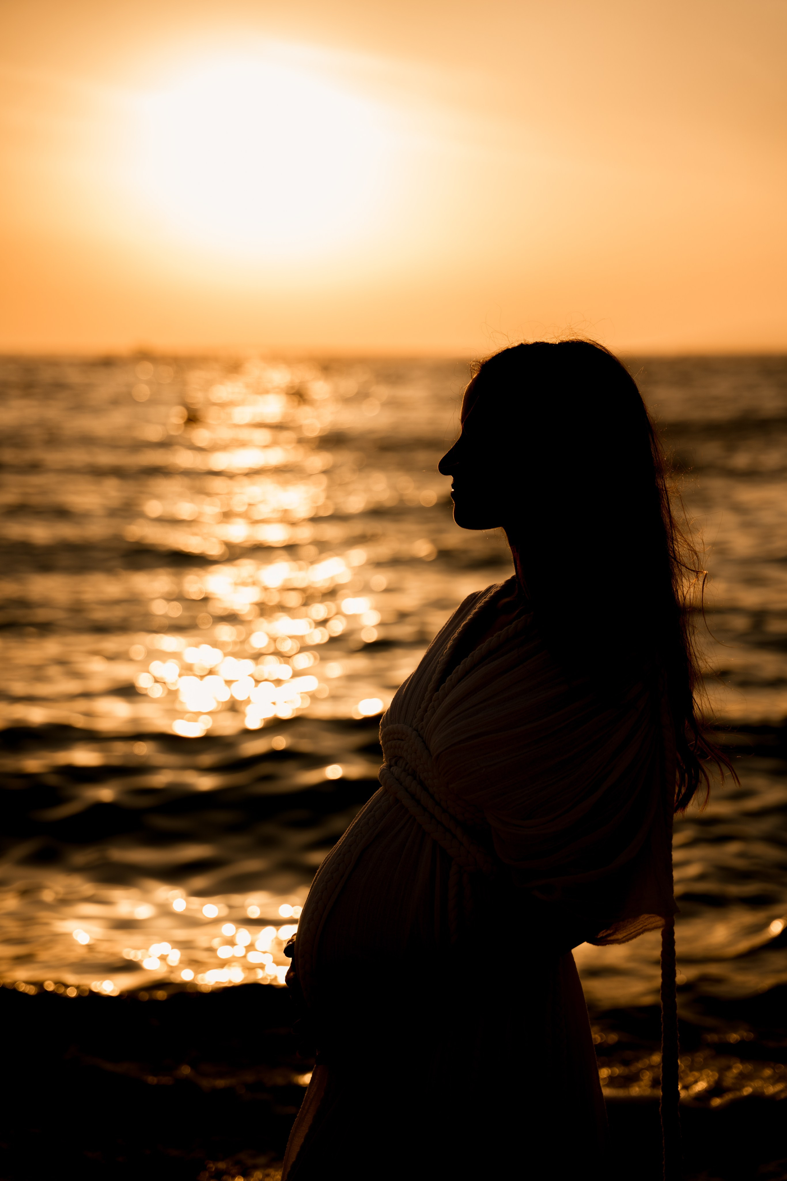 Golden Hour Glow. Angela Iakovleva — Family Photographer in Dubai