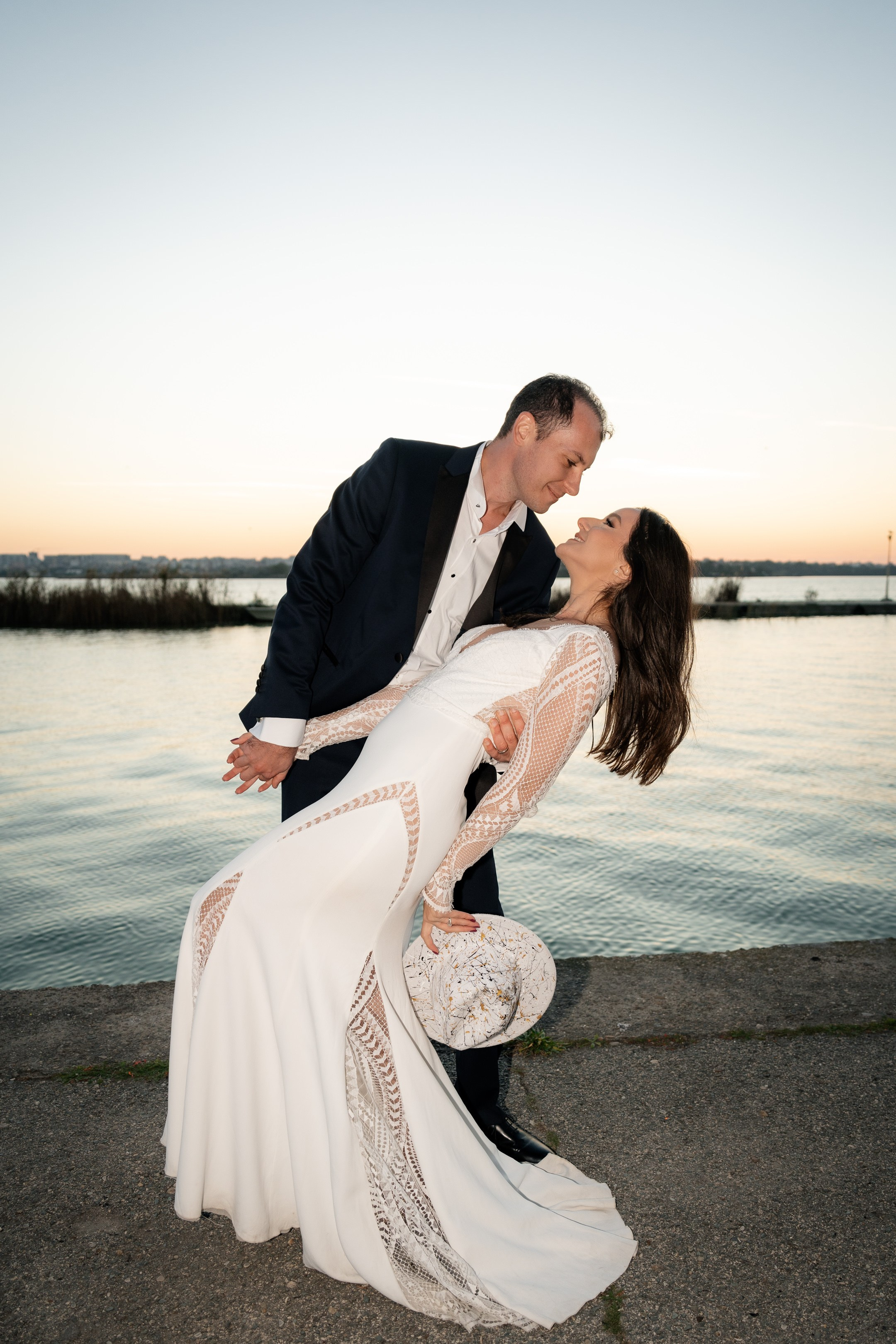 Elly & Andrew. Destination Wedding Photographer Alex Pasarelu