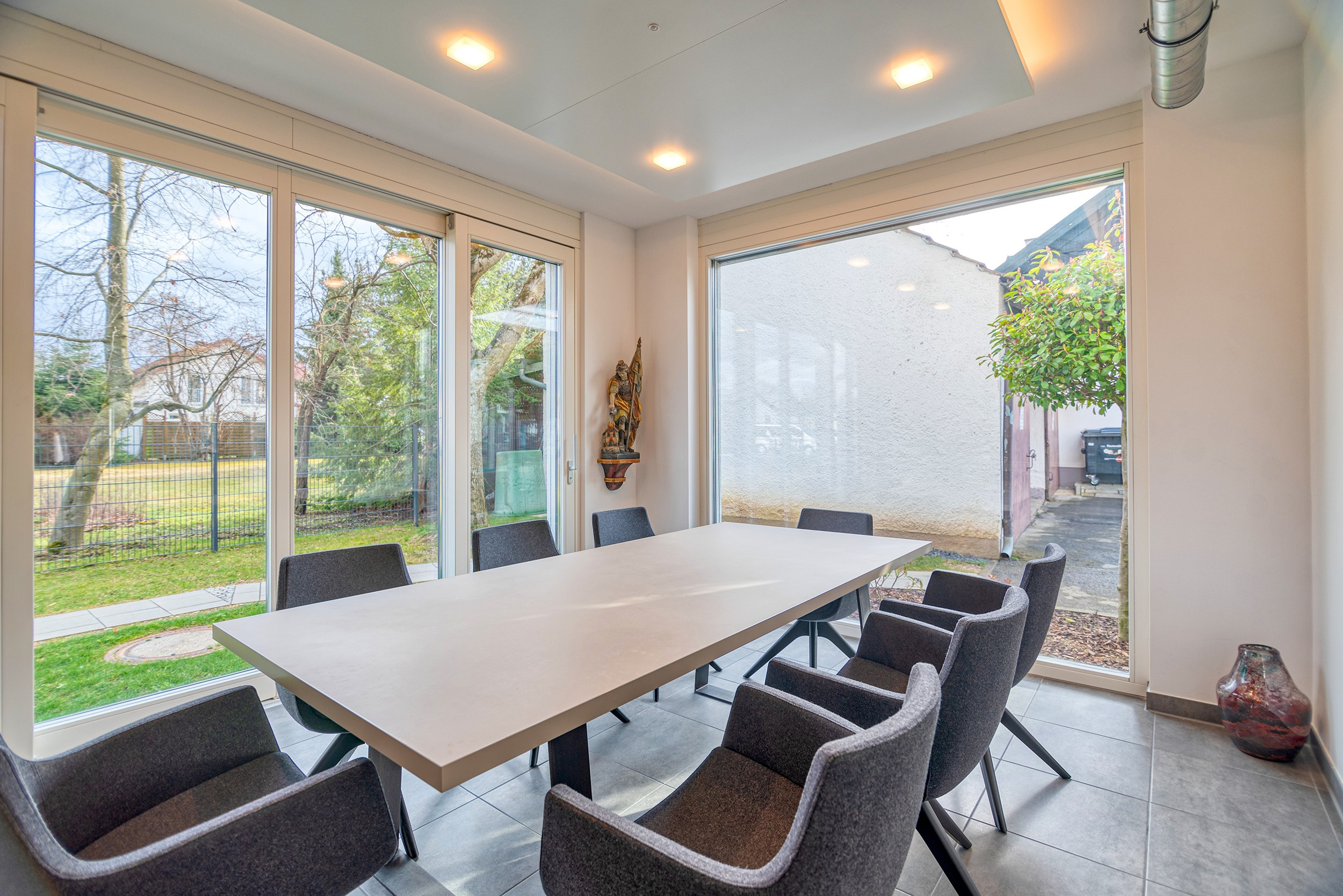 Beautiful photo shoot in Munich for a hotel WESTSIDE Hotel Garni. Photographer in Yerevan