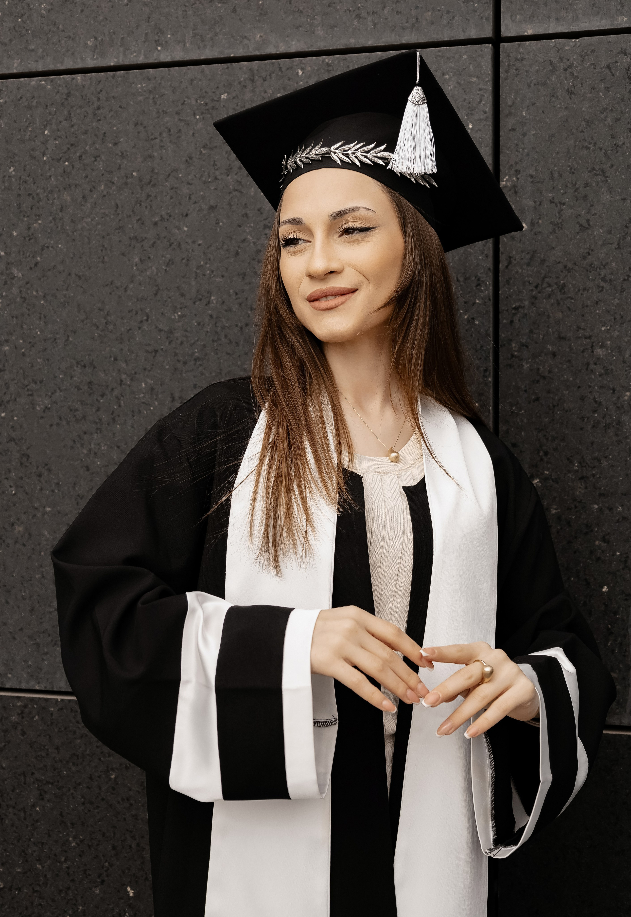 Premium mezun xalati, qara mezun geyimi, ag mezun libasi, qirmizi sarfli mezun paltari, mezun aksesuarlar, mezun papaqlari, mezun lentleri, mezun hediyyeleri, mezun fotosessiya geyimleri, mezun cekilisi ucun geyimler, mezun tedbirleri ucun aksesuarlar, mezun geyimlerinin icare ve satisi, premium mezun libaslari, mezun geyimleri online sifaris, mezun geyimleri Bakida, mezun geyimleri qiymetleri, mezun geyimleri modelleri, Mezun cekilisi, mezun fotosessiyasi, mezun cekilisi ucun geyimler, mezun mantiyasi cekilisi, mezun fotosessiya ideyalari, mezun gunu fotosessiya, mezun xatireleri, mezun papaqlari ile fotosessiya, mezun lentleri ile cekilis, ferdi mezun fotosessiyasi, qrup mezun cekilisi, mezun fotosessiya mekani, mezun ucun ideal cekilis fonlari, mezun fotosessiya aksesuarlari, mezun albomu sekilleri, mezun cekilisi poza ideyalari, universitet mezun fotosessiyasi, kollektiv mezun fotosessiyasi, mezun xalatlari ile cekilis, mezun mantiyasi fotosessiyasi, mezun geyimleri ile professional cekilis, mezun tebrik fotosessiyasi, en yeni mezun cekilis trendləri, mezun fotosessiya xidmetleri, premium mezun cekilisi, mezun cekilisi ucun dekorlar, mezun fotosessiyasi aksesuarlar, mezun gunu en gozel fotolar, mezun cekilisi fotostudiya, bakida mezun fotosessiyasi, xaricde mezun cekilisi, mezun gunune ozel cekilis,Məzun mantiyaları, eksklüziv məzun geyimləri, ağ və qara məzun libasları, məzun üçün xüsusi şarf modelləri, məzun papağı və aksesuarları, fərdi dizayn məzun geyimləri, məzun tədbiri üçün ən yaxşı seçimlər, məzun fotosessiyası üçün ideal libaslar, məzun mərasimi geyimləri, keyfiyyətli məzun mantiyası, rahat və şık məzun geyimləri, məzun üçün lent və tac modelləri, məzun simvolik medalları, icarəyə verilən məzun libasları, məzun geyimlərinin sərfəli qiymətləri, onlayn məzun geyimi sifarişi, məzun paltarı mağazası, dəbli məzun geyimləri, premium məzun mantiyalarının satışı, universitet məzunları üçün mantiyalar, kollektiv məzun geyimləri, məktəb məzunları üçün geyimlər, diplom mərasimi üçün geyimlər, fərqli rəngdə məzun libasları, ən yeni məzun geyimləri, rahat və premium məzun geyimi seçimləri, Bakıda məzun geyimi mağazası, məzun üçün ən yaxşı libaslar