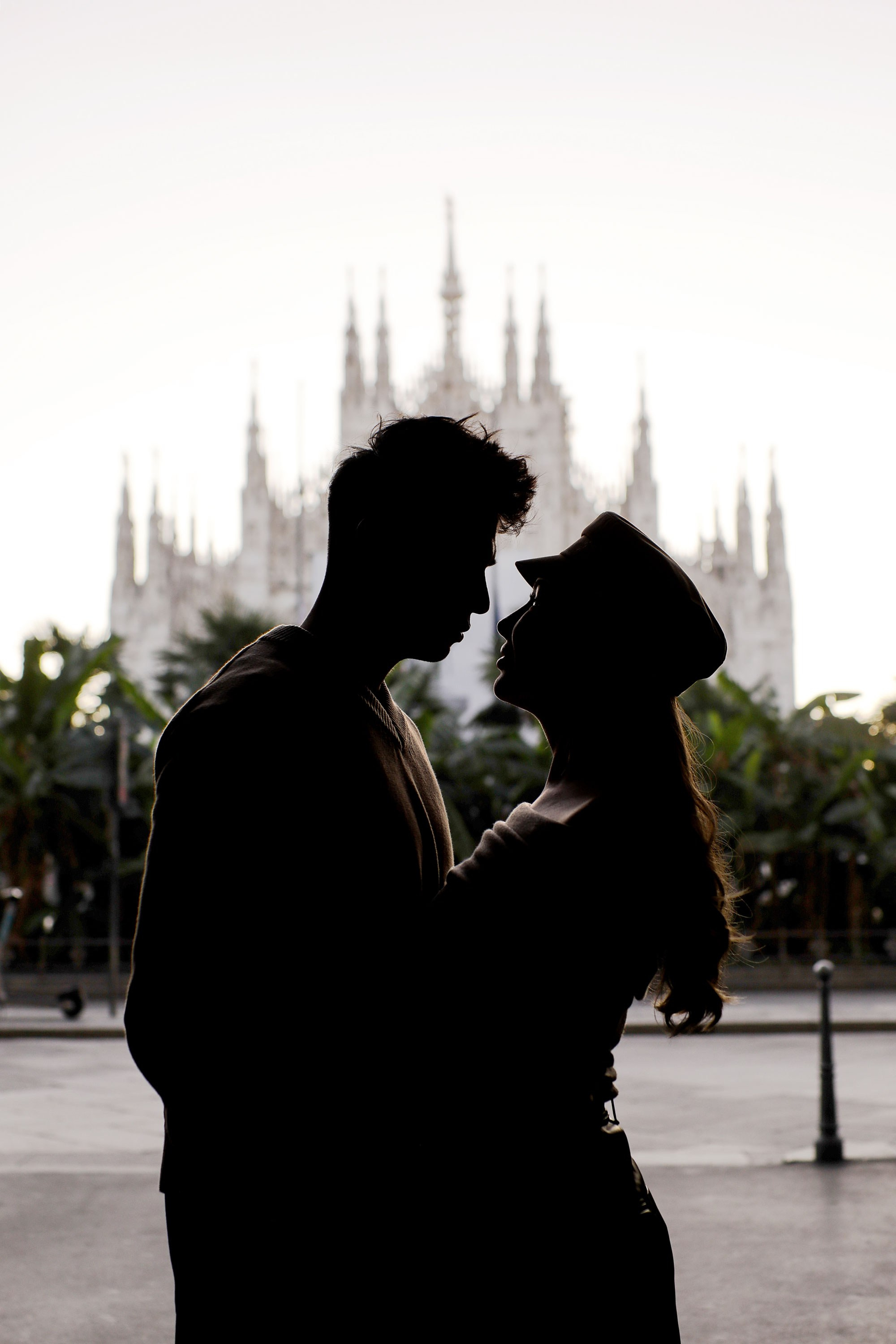 Photographer love-stories and proposals in Italy. Photographer in Milan, Como, Garda lake