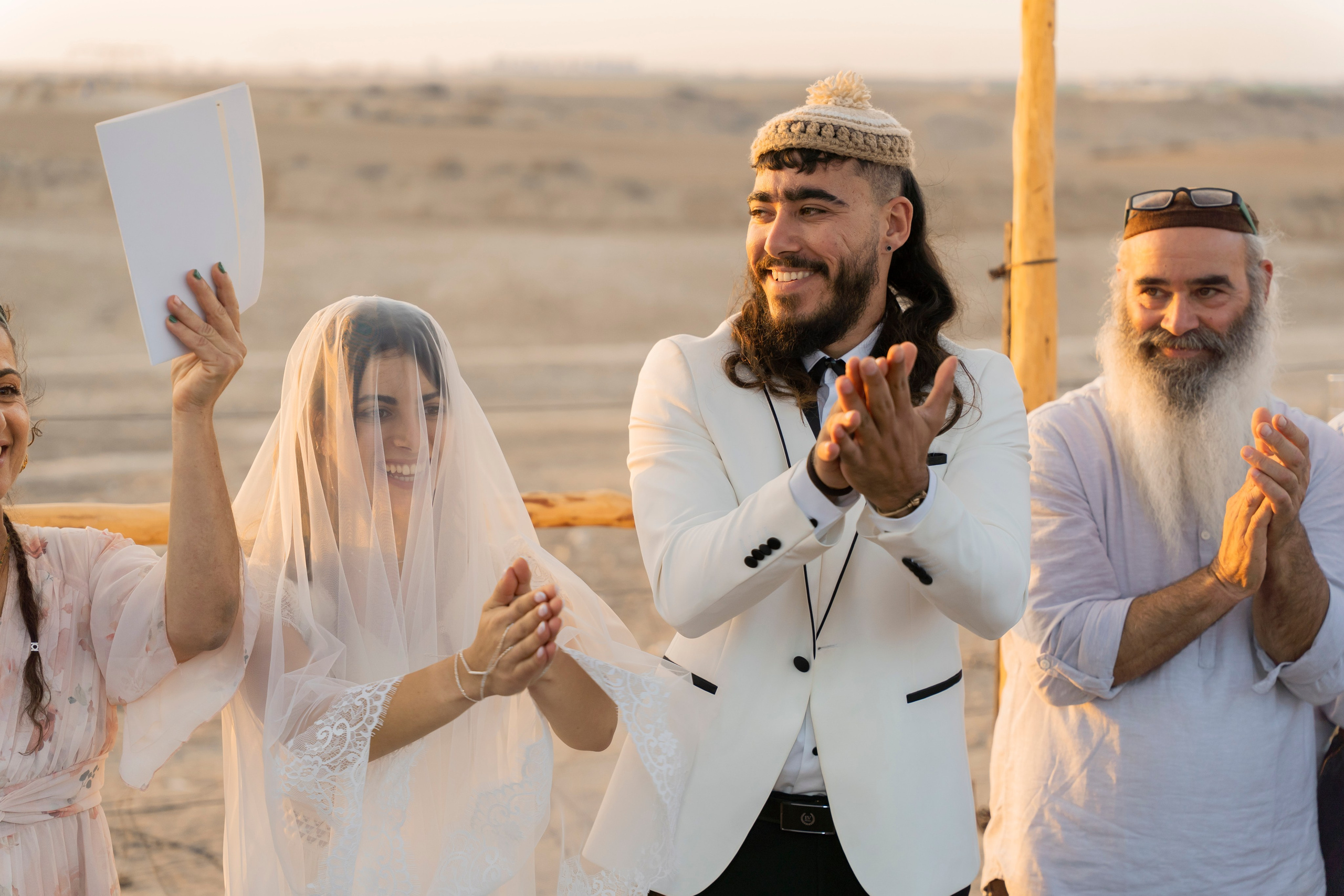 אביה ואחיה. יוסף מזרחי צילום חתונה, ברית וזוגיות. צלם מקצועי שאוהב להוציא אתכם הכי יפים ברגעים הכי מרגשים