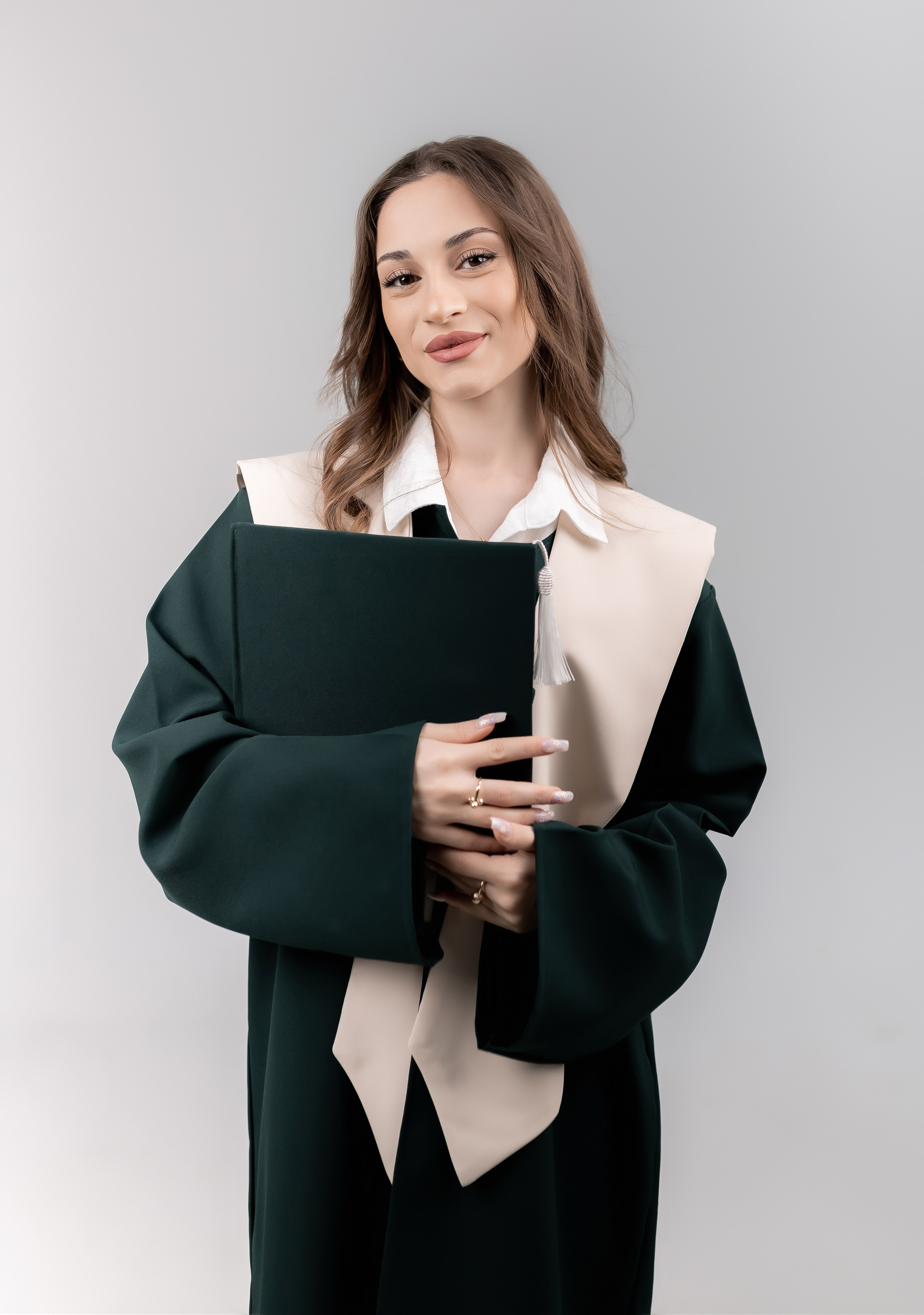 Premium mezun xalati, qara mezun geyimi, ag mezun libasi, qirmizi sarfli mezun paltari, mezun aksesuarlar, mezun papaqlari, mezun lentleri, mezun hediyyeleri, mezun fotosessiya geyimleri, mezun cekilisi ucun geyimler, mezun tedbirleri ucun aksesuarlar, mezun geyimlerinin icare ve satisi, premium mezun libaslari, mezun geyimleri online sifaris, mezun geyimleri Bakida, mezun geyimleri qiymetleri, mezun geyimleri modelleri, Mezun cekilisi, mezun fotosessiyasi, mezun cekilisi ucun geyimler, mezun mantiyasi cekilisi, mezun fotosessiya ideyalari, mezun gunu fotosessiya, mezun xatireleri, mezun papaqlari ile fotosessiya, mezun lentleri ile cekilis, ferdi mezun fotosessiyasi, qrup mezun cekilisi, mezun fotosessiya mekani, mezun ucun ideal cekilis fonlari, mezun fotosessiya aksesuarlari, mezun albomu sekilleri, mezun cekilisi poza ideyalari, universitet mezun fotosessiyasi, kollektiv mezun fotosessiyasi, mezun xalatlari ile cekilis, mezun mantiyasi fotosessiyasi, mezun geyimleri ile professional cekilis, mezun tebrik fotosessiyasi, en yeni mezun cekilis trendləri, mezun fotosessiya xidmetleri, premium mezun cekilisi, mezun cekilisi ucun dekorlar, mezun fotosessiyasi aksesuarlar, mezun gunu en gozel fotolar, mezun cekilisi fotostudiya, bakida mezun fotosessiyasi, xaricde mezun cekilisi, mezun gunune ozel cekilis,Məzun mantiyaları, eksklüziv məzun geyimləri, ağ və qara məzun libasları, məzun üçün xüsusi şarf modelləri, məzun papağı və aksesuarları, fərdi dizayn məzun geyimləri, məzun tədbiri üçün ən yaxşı seçimlər, məzun fotosessiyası üçün ideal libaslar, məzun mərasimi geyimləri, keyfiyyətli məzun mantiyası, rahat və şık məzun geyimləri, məzun üçün lent və tac modelləri, məzun simvolik medalları, icarəyə verilən məzun libasları, məzun geyimlərinin sərfəli qiymətləri, onlayn məzun geyimi sifarişi, məzun paltarı mağazası, dəbli məzun geyimləri, premium məzun mantiyalarının satışı, universitet məzunları üçün mantiyalar, kollektiv məzun geyimləri, məktəb məzunları üçün geyimlər, diplom mərasimi üçün geyimlər, fərqli rəngdə məzun libasları, ən yeni məzun geyimləri, rahat və premium məzun geyimi seçimləri, Bakıda məzun geyimi mağazası, məzun üçün ən yaxşı libaslar, məzun dünyası, mezun dunyasi, mezun geyimleri