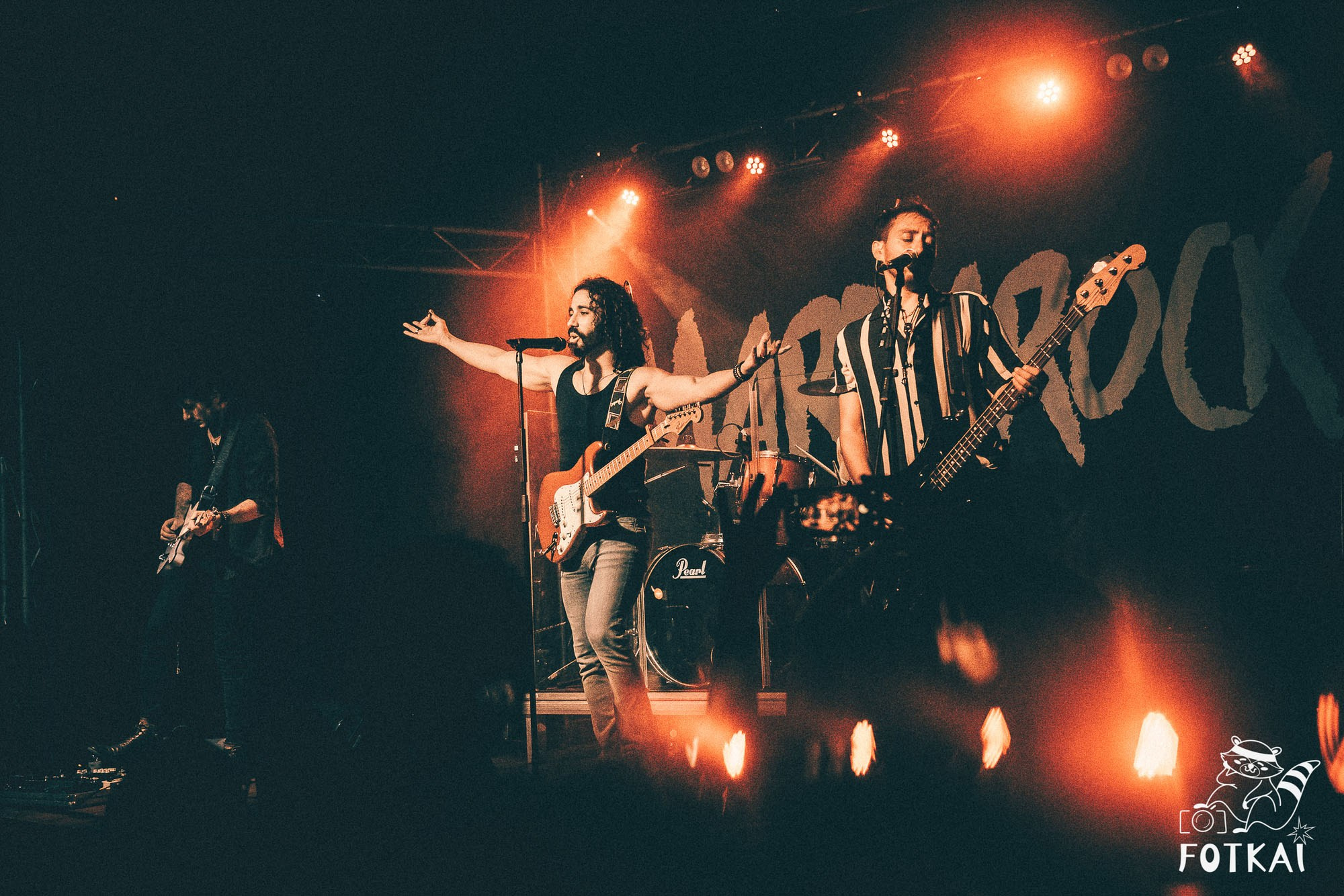 DENISDENIS — reportaje fotográfico del concierto en la Sala Marearock (Alicante) | FOTKAI