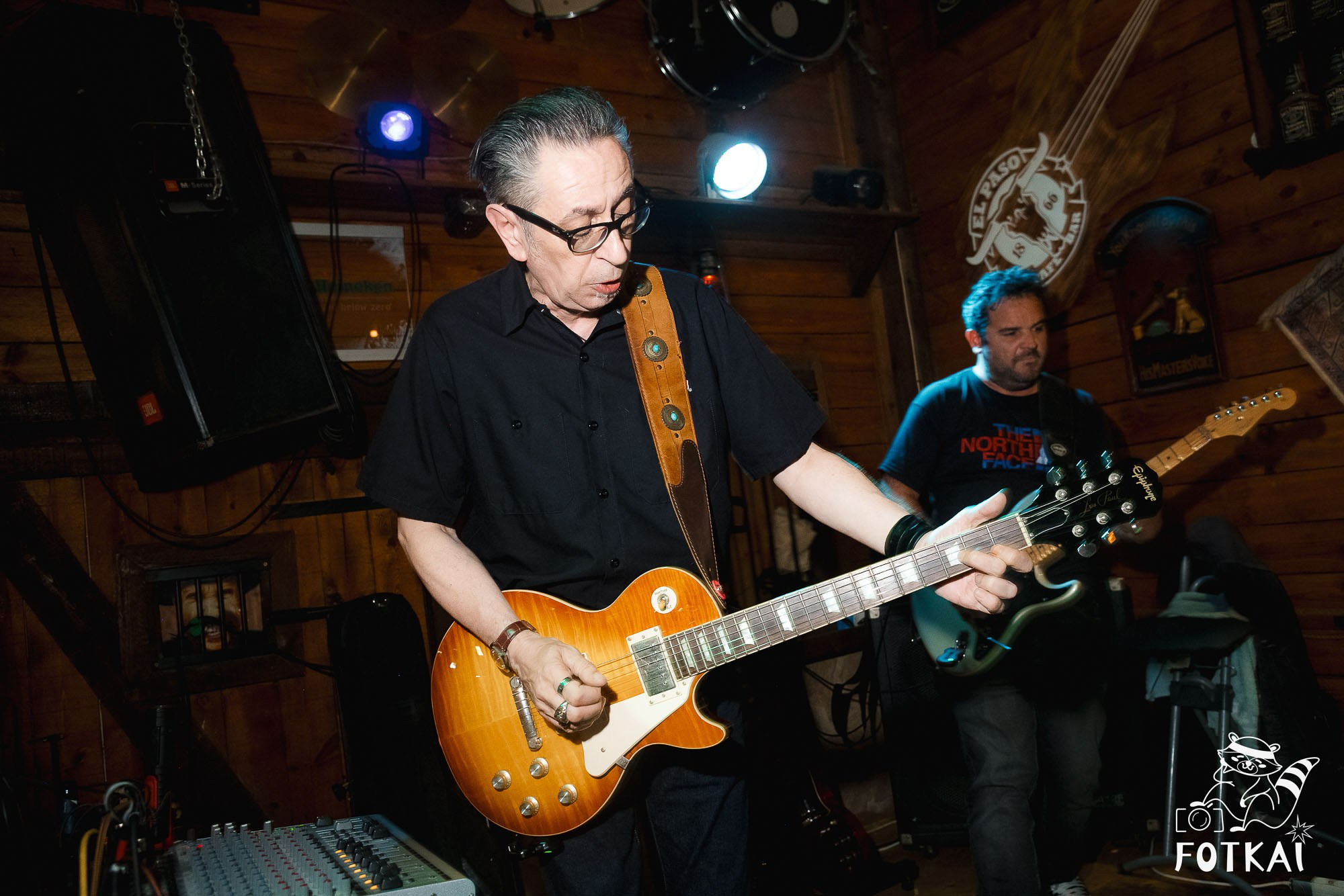 Dirty Picks — Concert Photos at El Paso Bar, Torrevieja, 2026 | FOTKAI