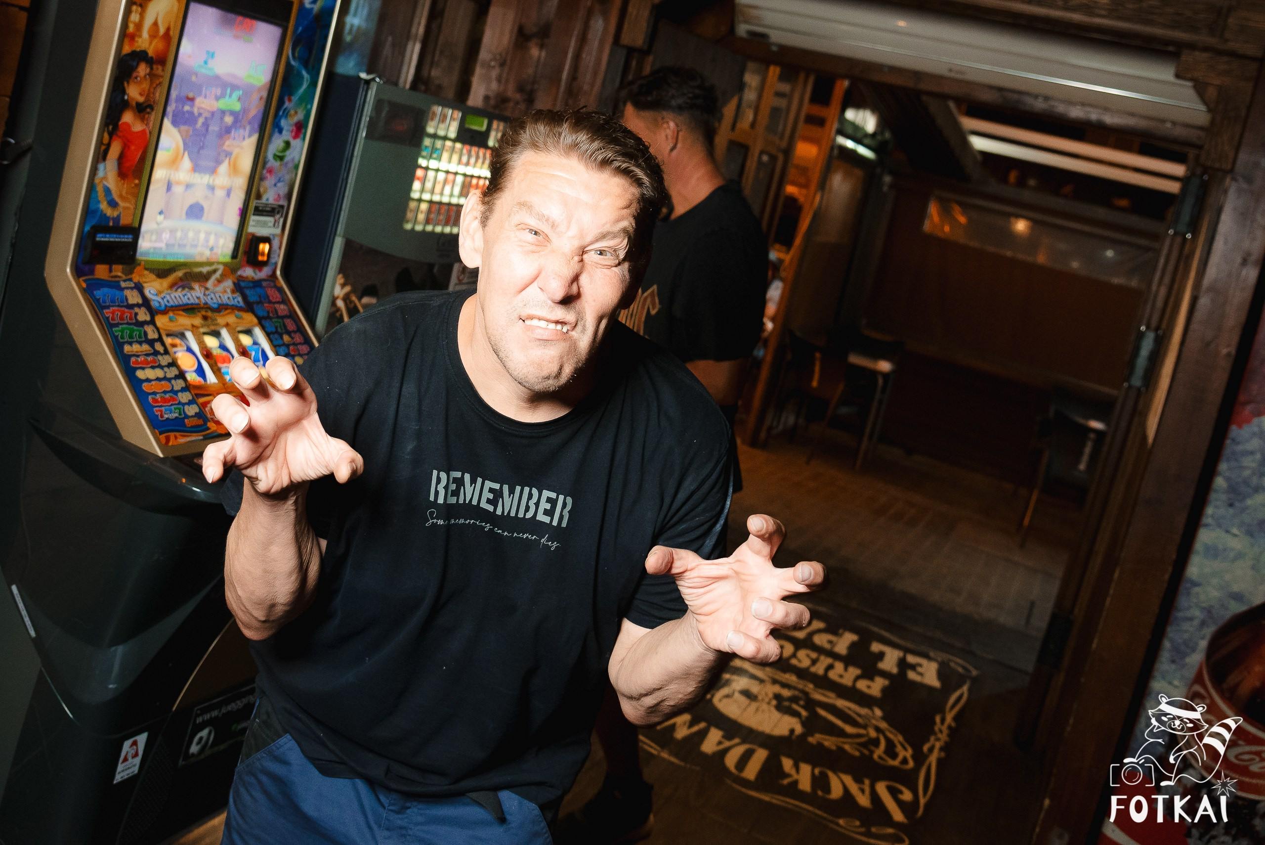 Reportaje fotográfico de FOTKAI | Get Back en El Paso Bar | Torrevieja, España, 12 de julio de 2025