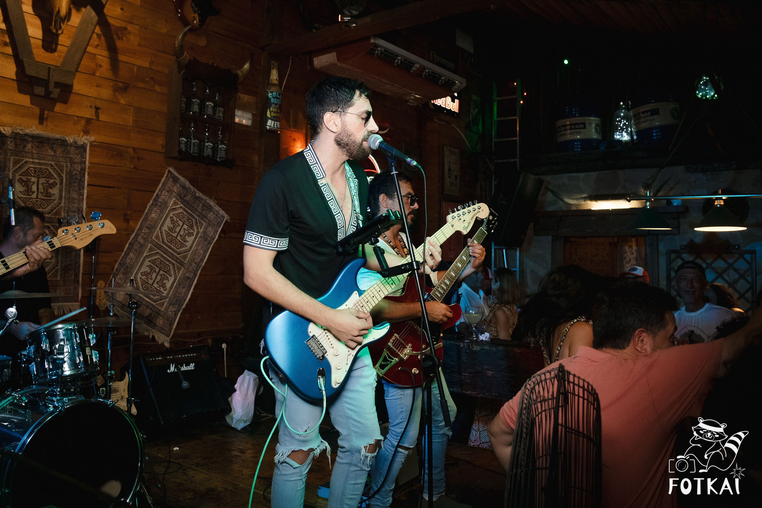 Stones of the Coast en El Paso Rock Bar Torrevieja: Reportaje fotográfico 20.09.25 | FOTKAI