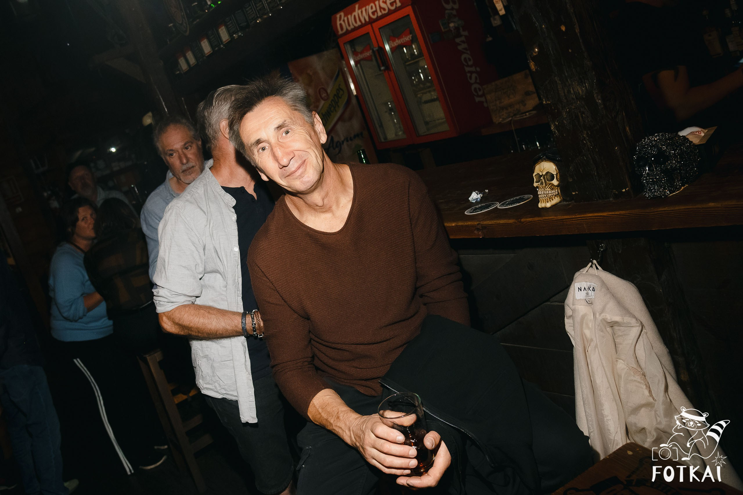 Фоторепортаж JAM Night в El Paso Bar, Torrevieja — живая музыка и атмосфера Коста-Бланки | FOTKAI