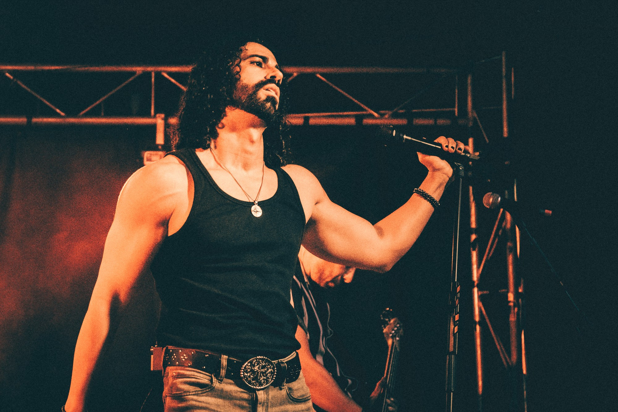 DENISDENIS — reportaje fotográfico del concierto en la Sala Marearock (Alicante) | FOTKAI