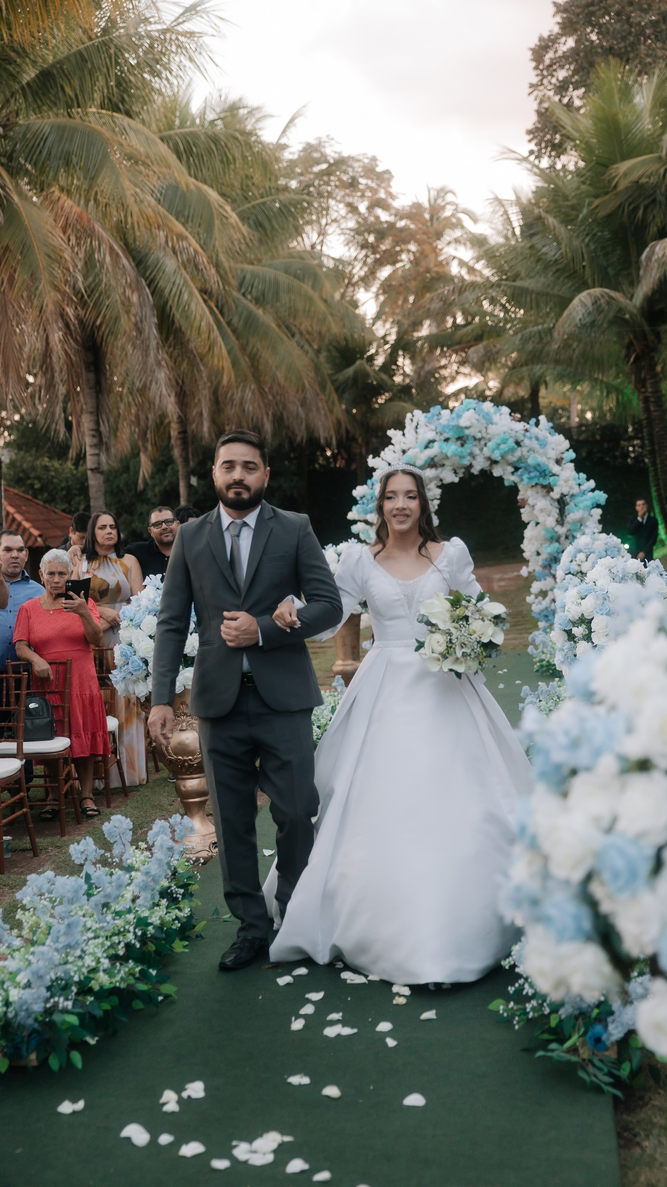 Thays e Thalinson. Fotógrafo de Casamento em Itumbiara-GO: Lorran Martins Fotografia