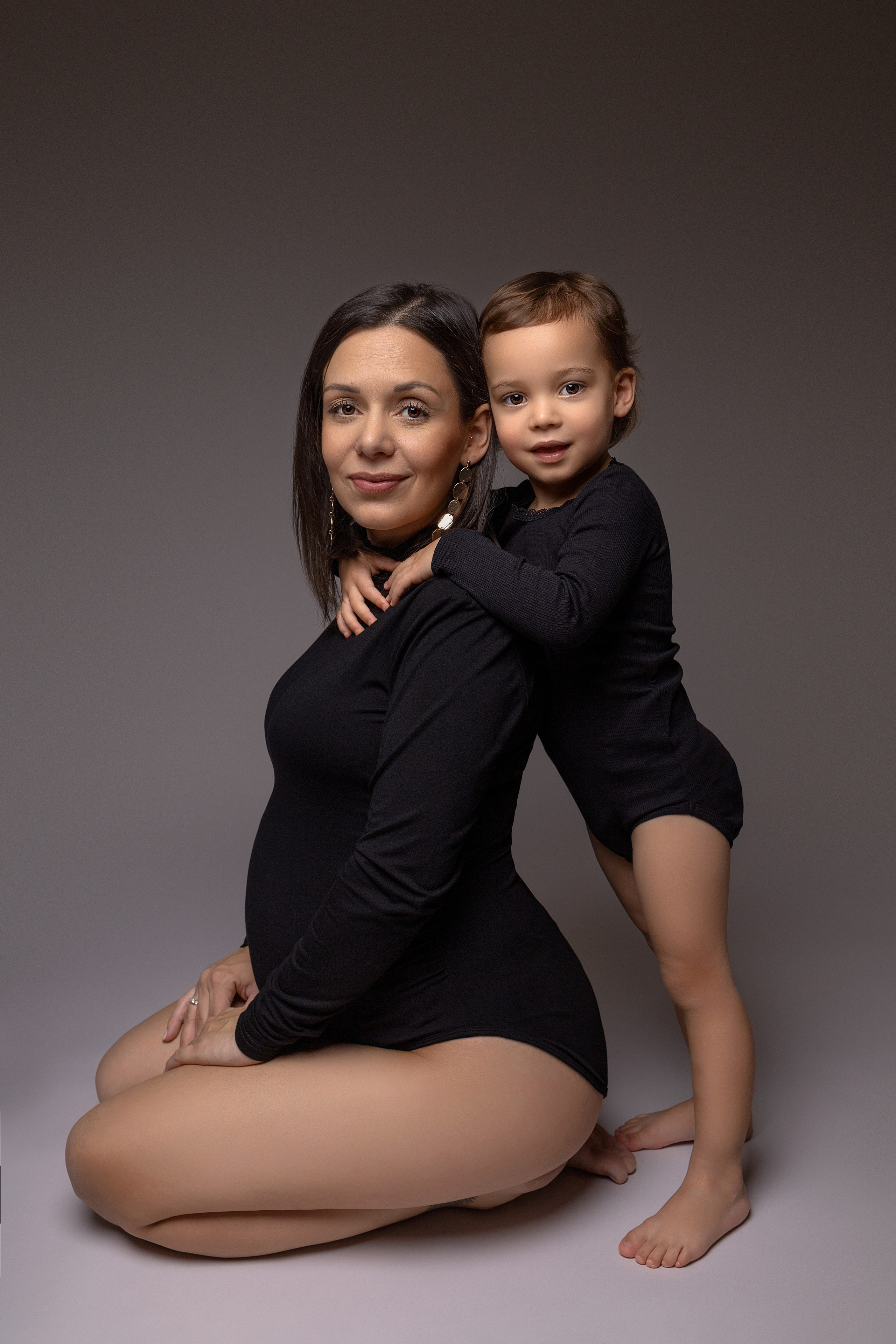 Babybauch. Neugeborene- Schwangerschaft- und Kinder Fotografin in Lehre