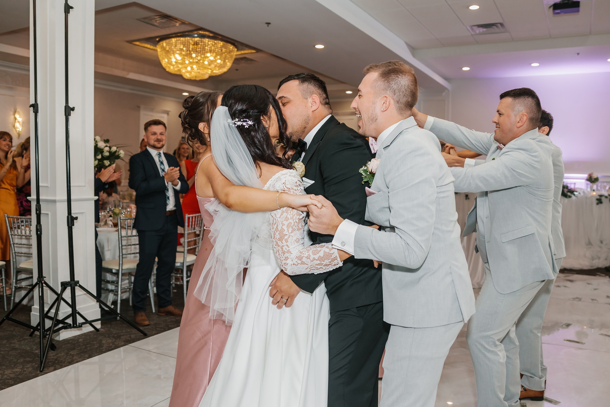 31.08.2024 Wedding. Wedding family event photographer in Chicago Nick Yushevich