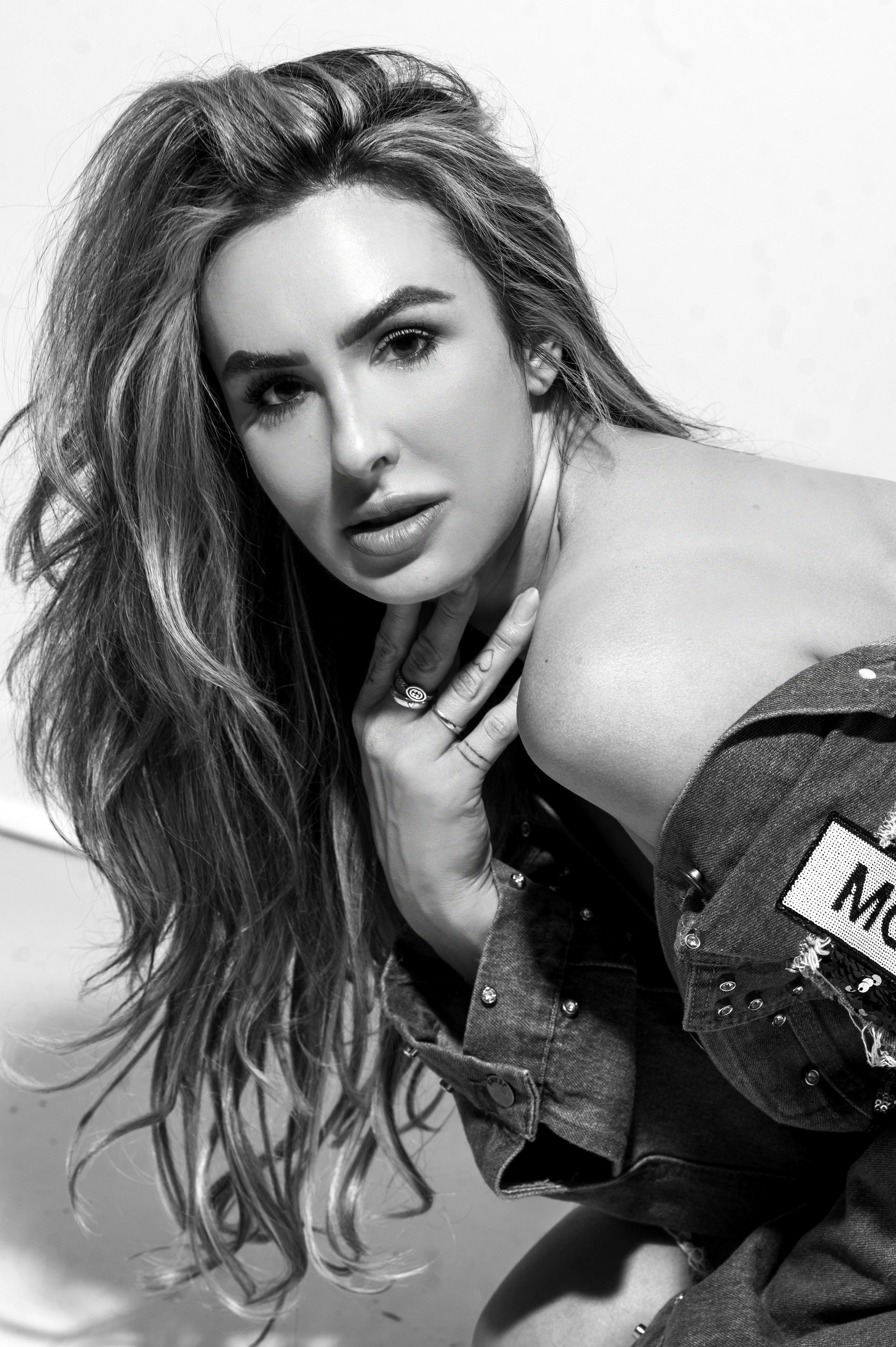 Kelly. Wedding, maternity and family photographer in Charlotte Tasha Minn