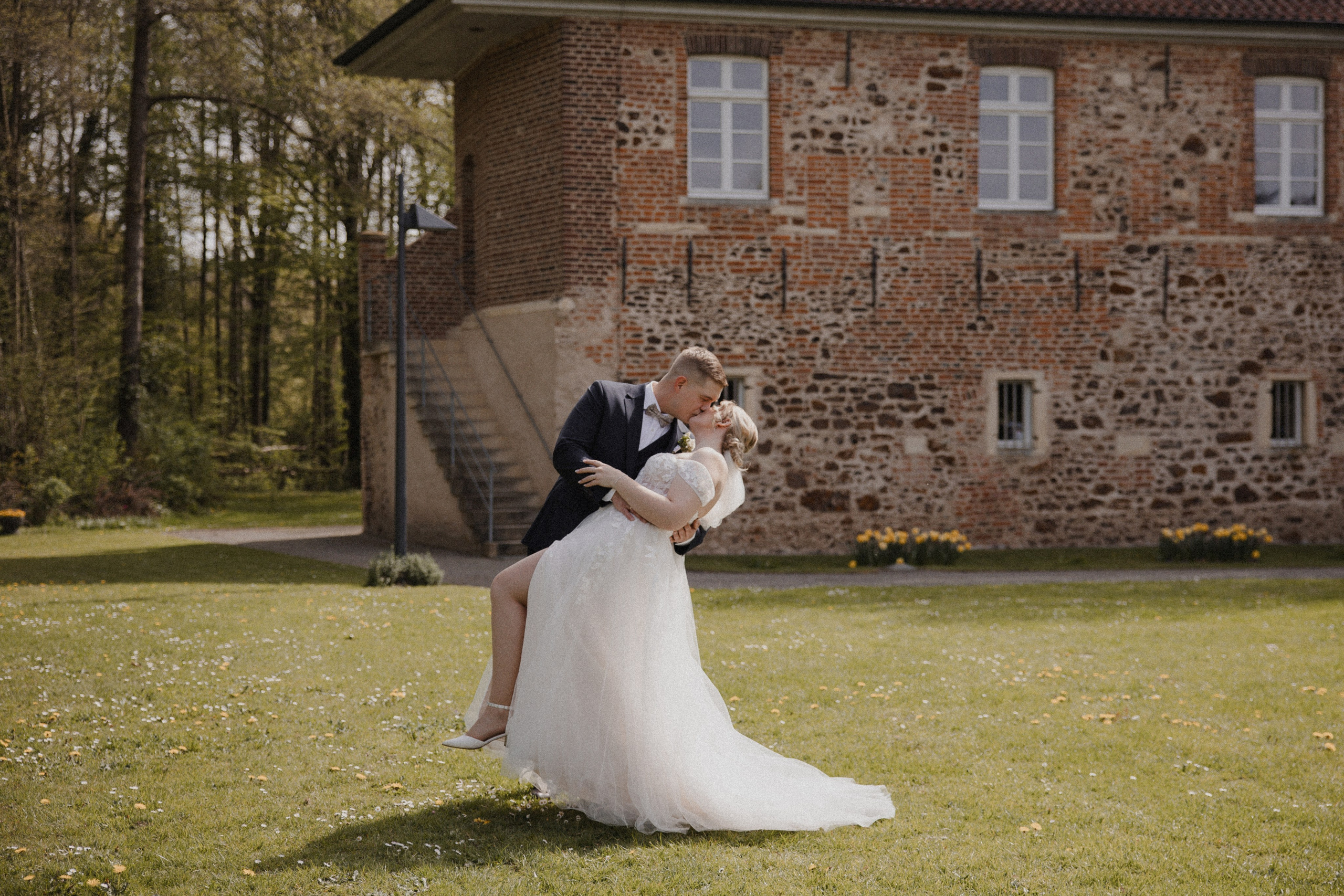 Lorena & Jan l Schloss Sythen. Hochzeitsfotografin Bochum | Halyna Reiche Fotografie NRW