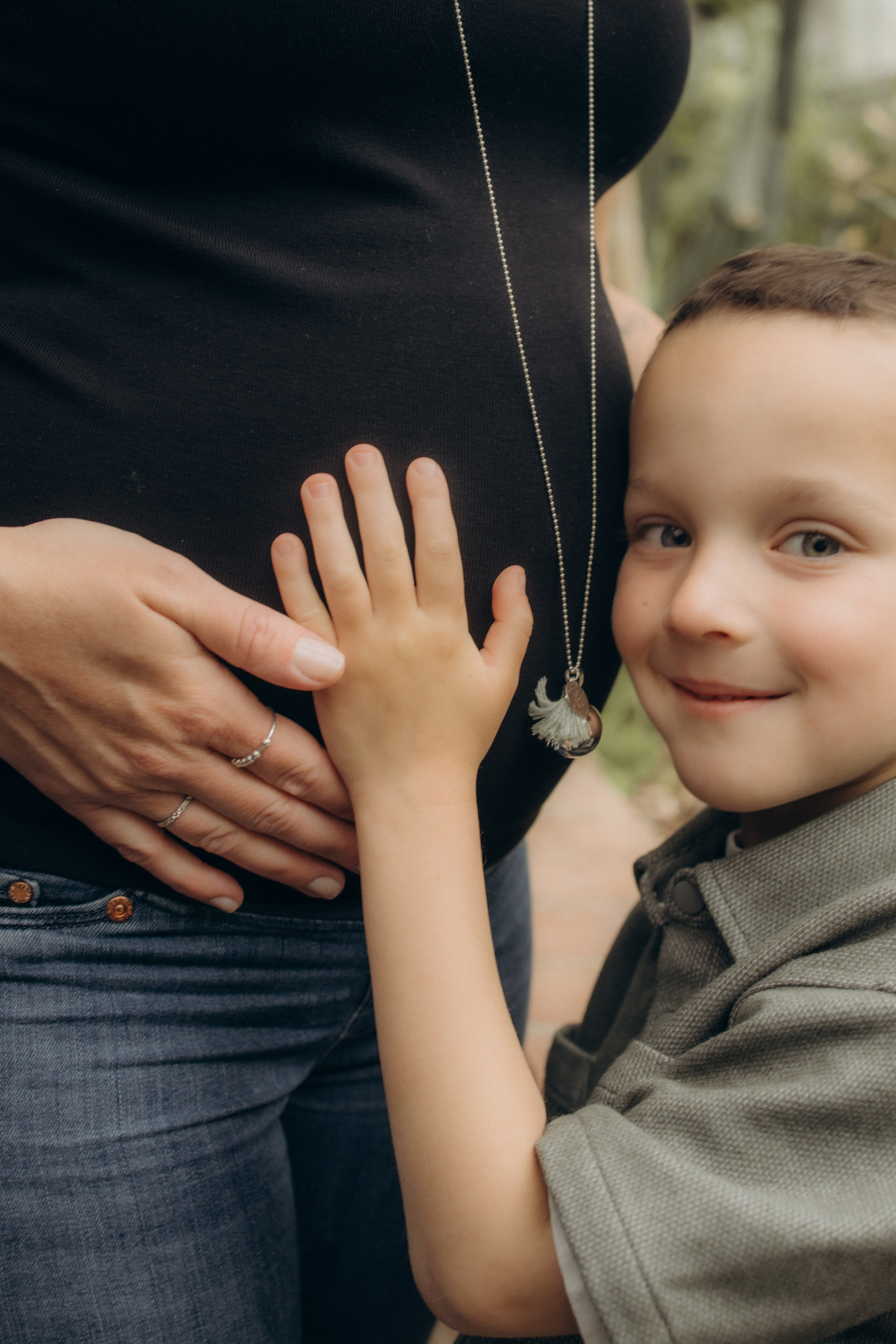 GROSSESSE. Je suis Olga, votre photographe de famille à Metz et dans toute la France